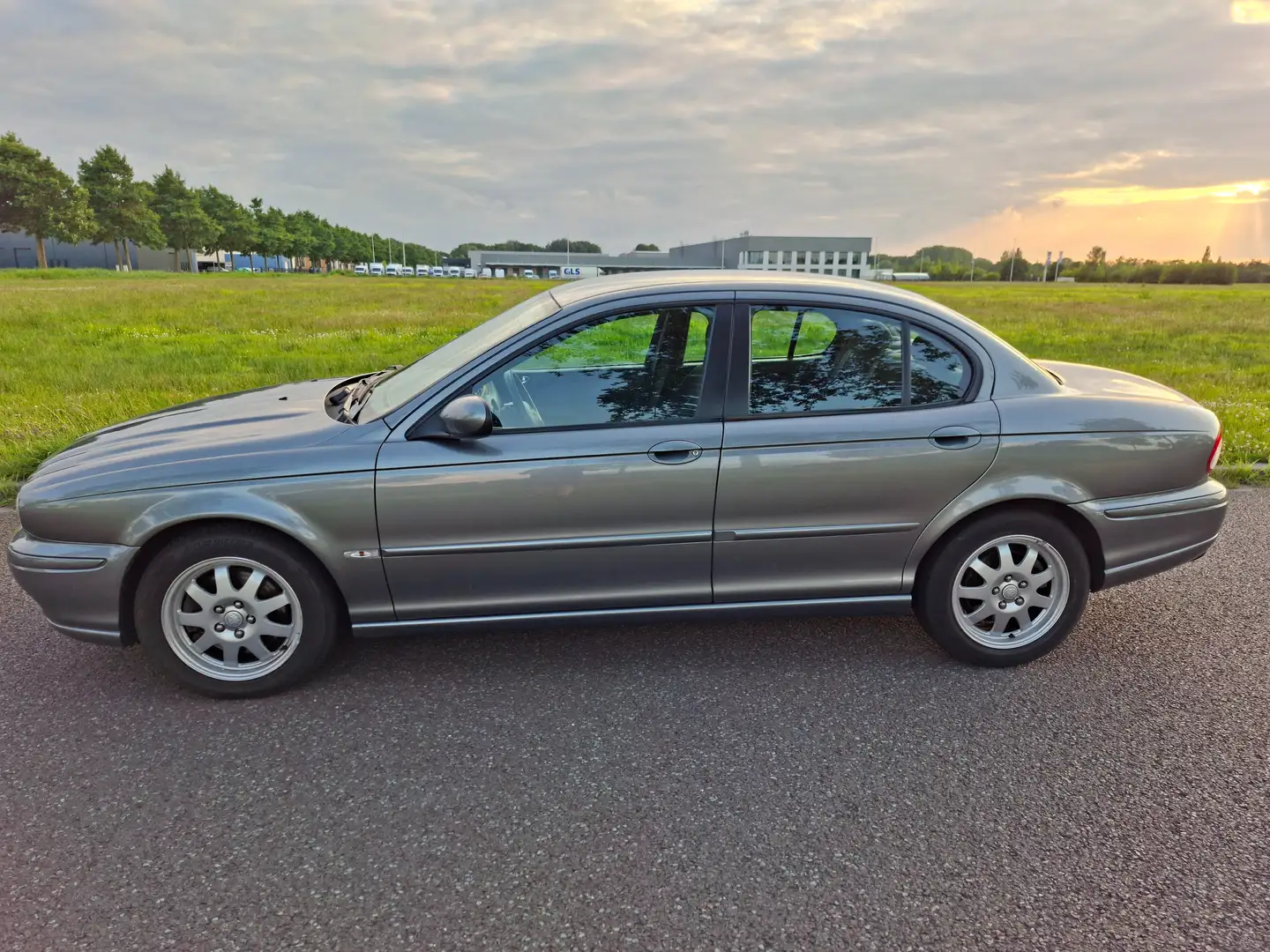Jaguar X-Type 2.0 V6 Business Edition Plus Gris - 1