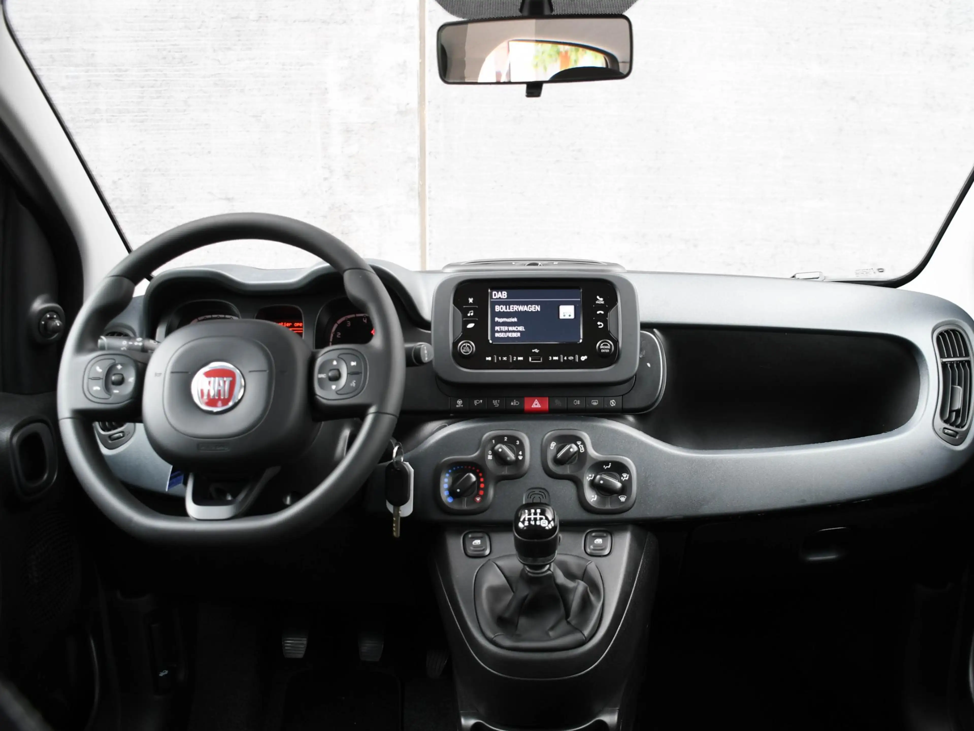 Fiat Panda Urban 1.0 Hybrid 70pk PDC ACHTER | DAB RADIO | AIR — photo 13