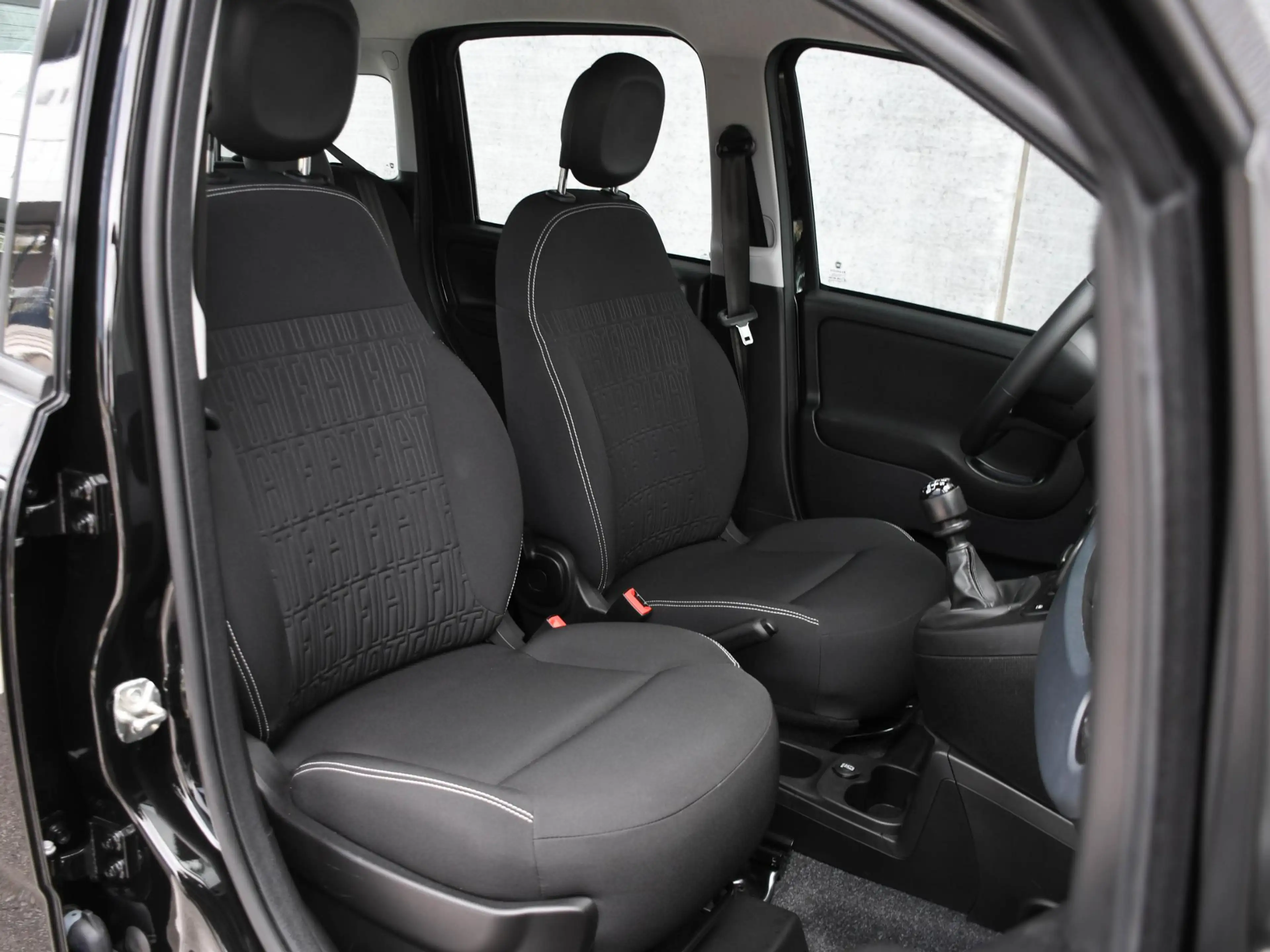 Fiat Panda Urban 1.0 Hybrid 70pk PDC ACHTER | DAB RADIO | AIR — photo 10