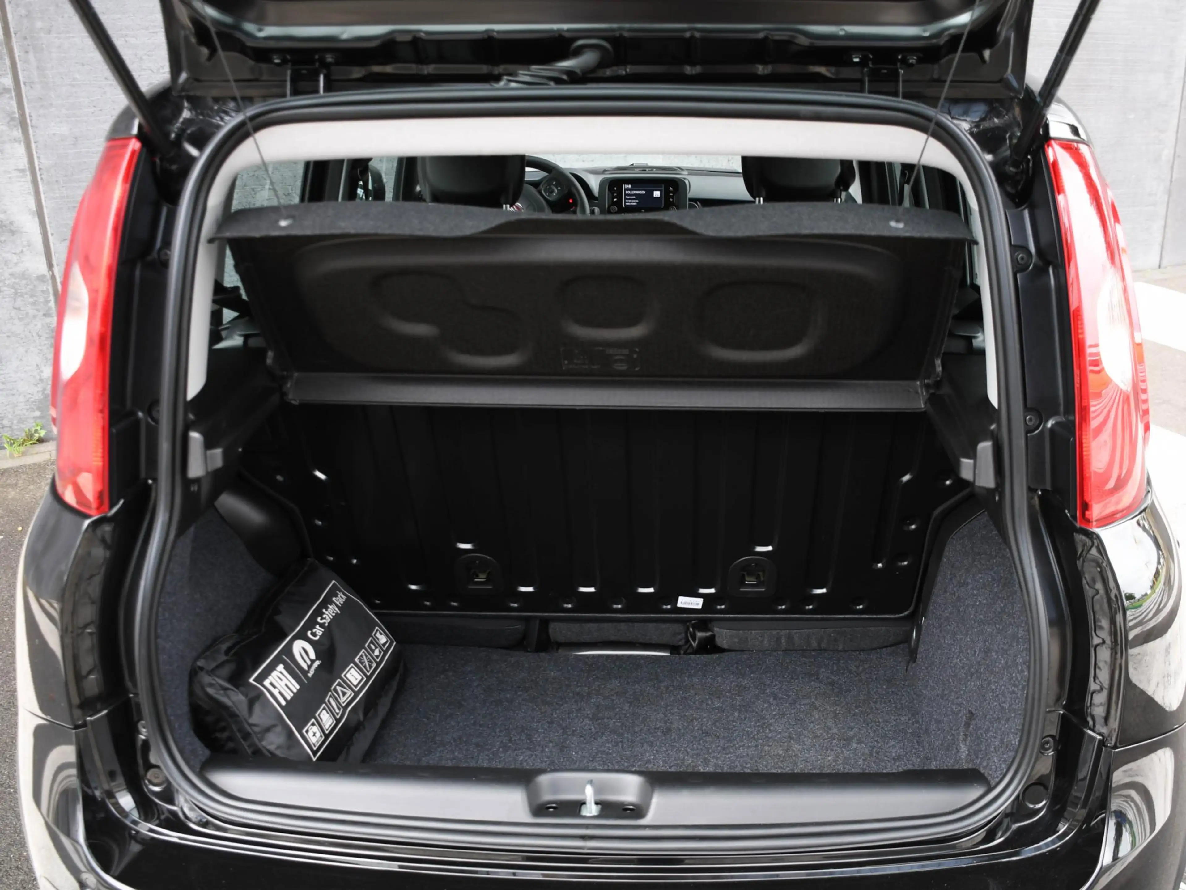 Fiat Panda Urban 1.0 Hybrid 70pk PDC ACHTER | DAB RADIO | AIR — photo 12