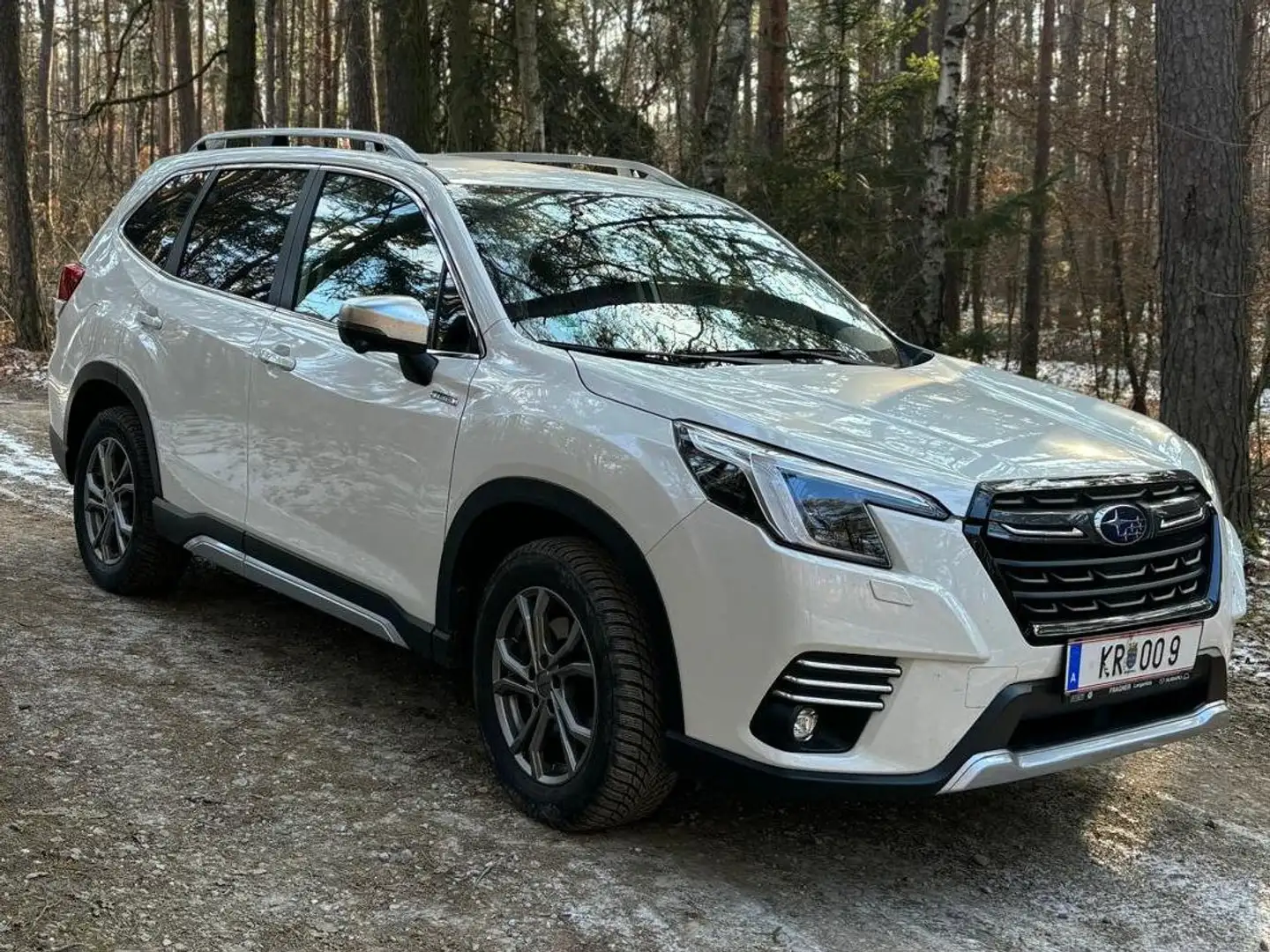 Subaru Forester Style Xtra Weiß - 2