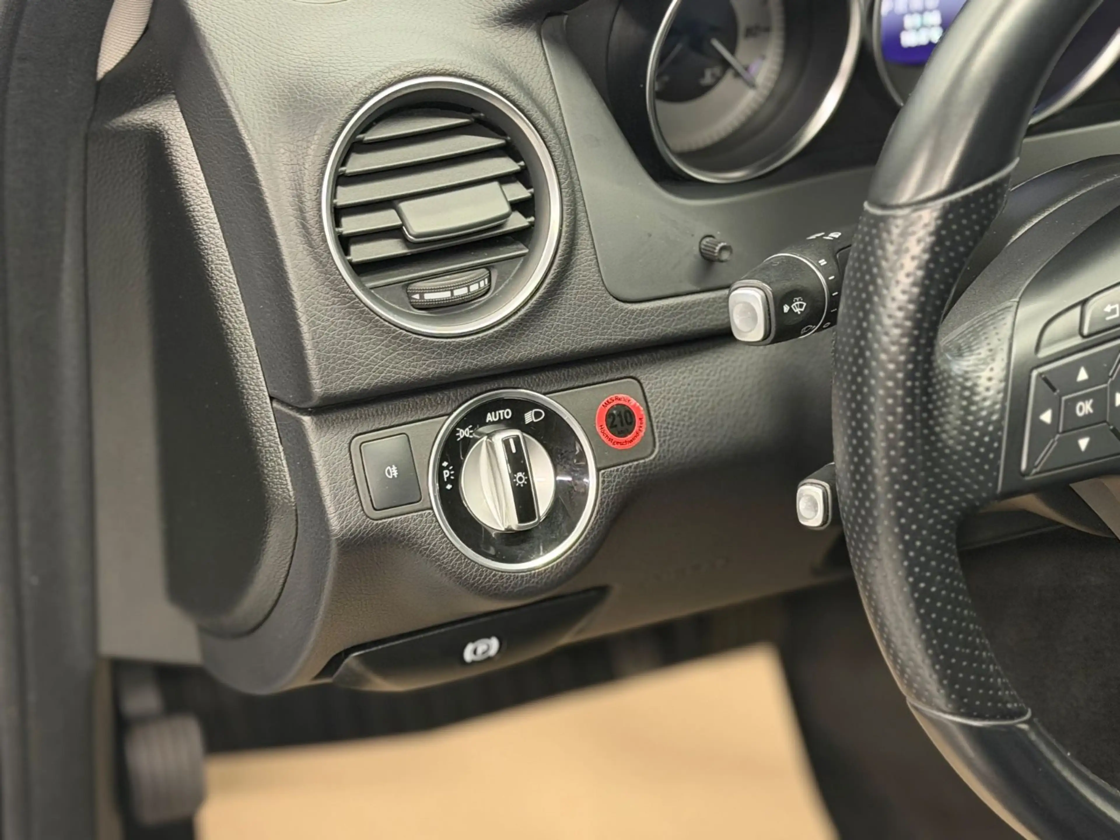 Mercedes-Benz C 220 CDI Lim. Avantgarde Aut. Leder Bi-Xeno — photo 14