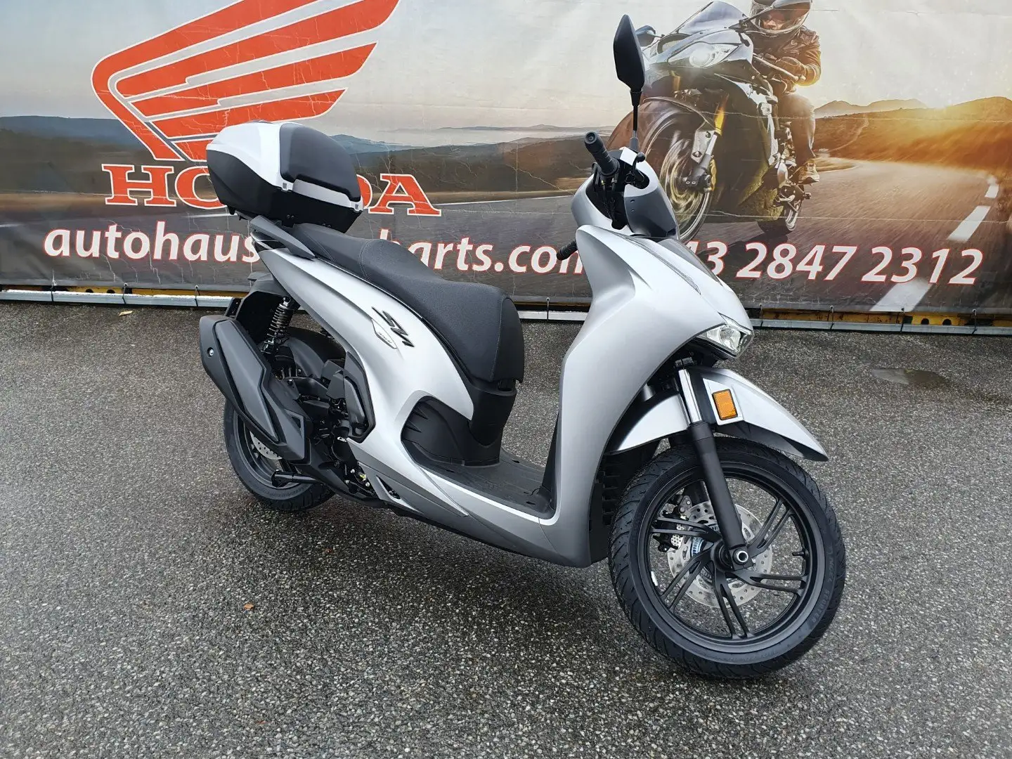 Honda SH 350i Argintiu - 1