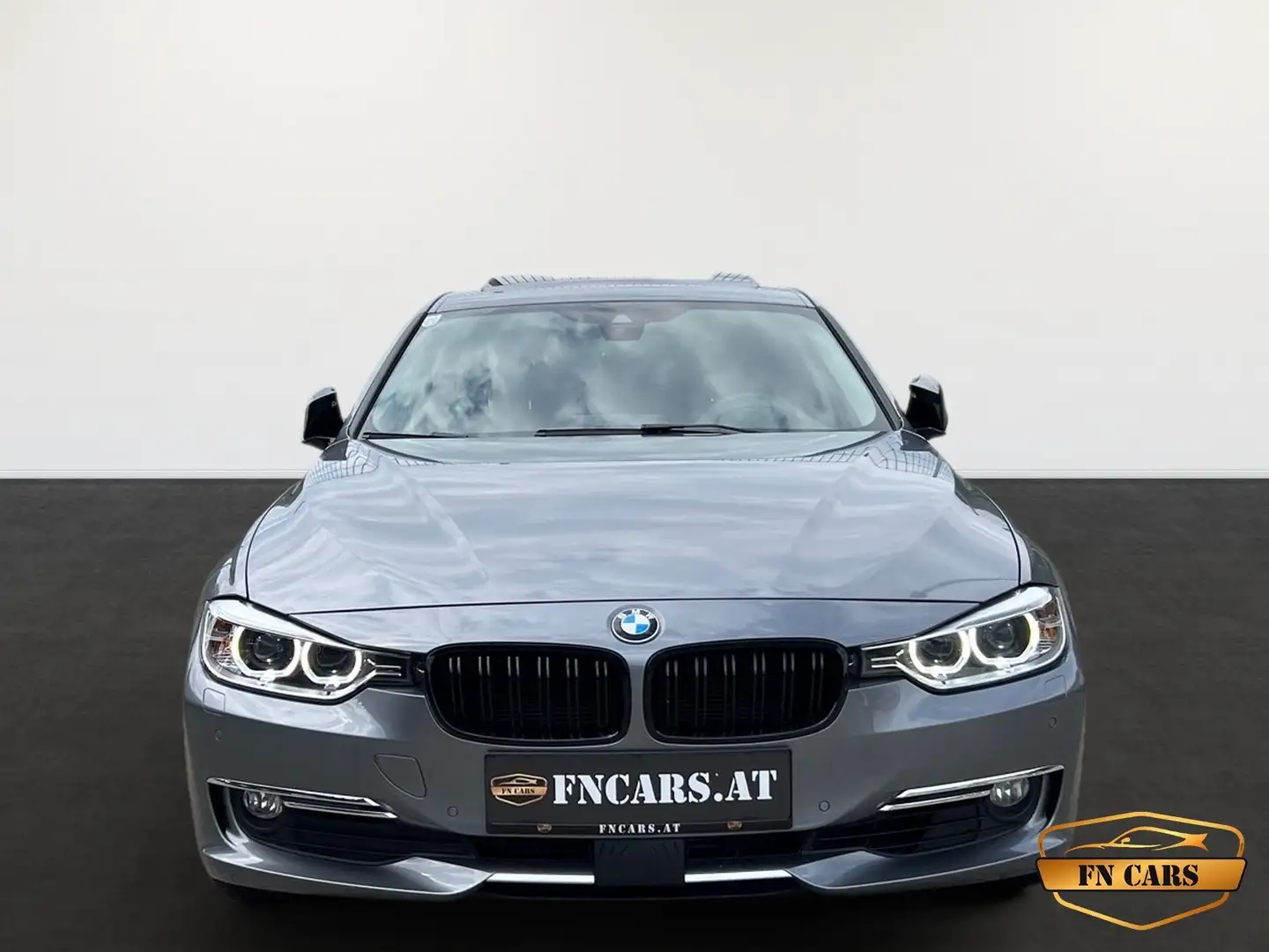 BMW 330 d F30 Aut. // Schiebedach // HUD // 360° // Silber - 2
