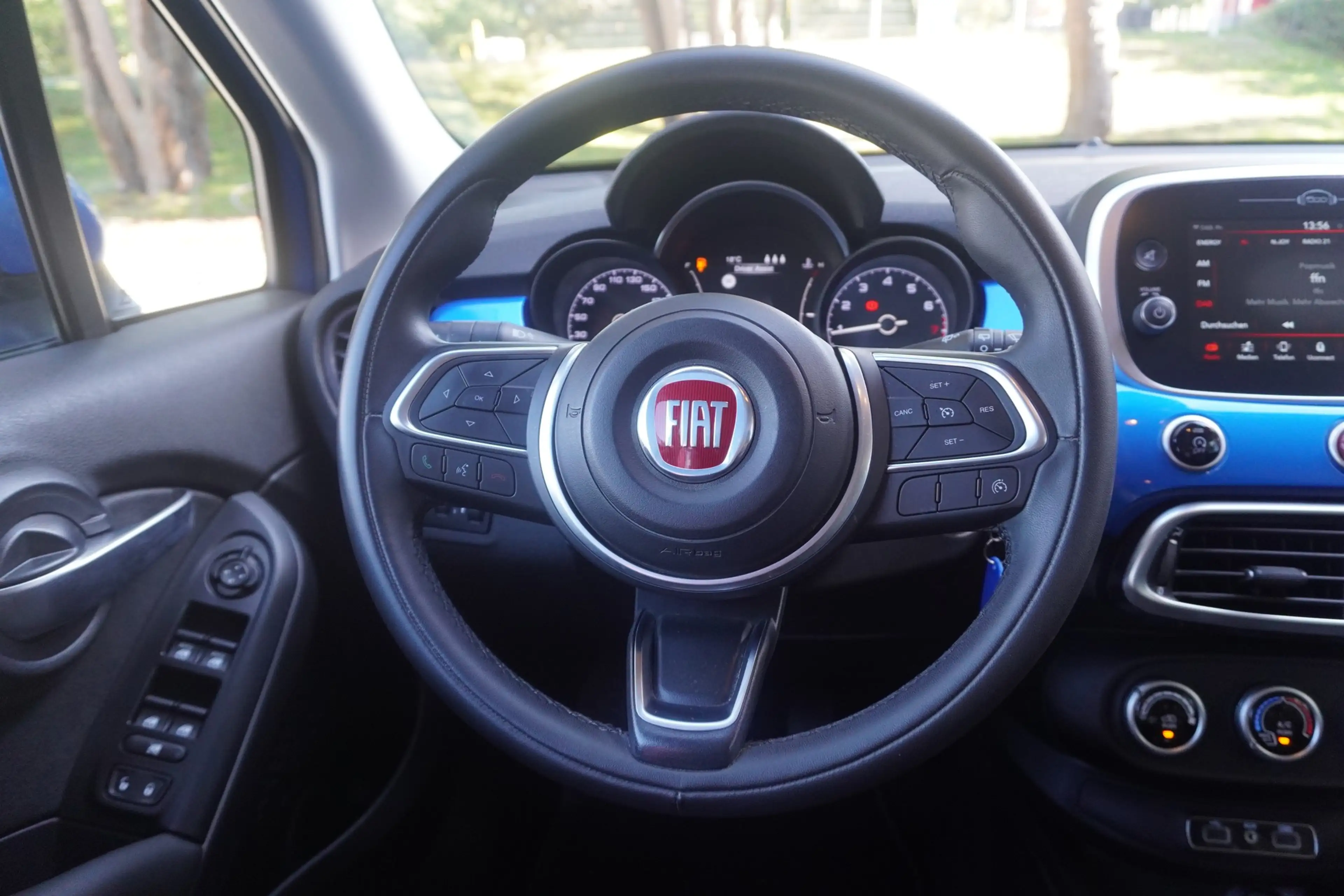 Fiat 500X 1.6 LED DAB AHK Android Apple Klima PDC USB — photo 13