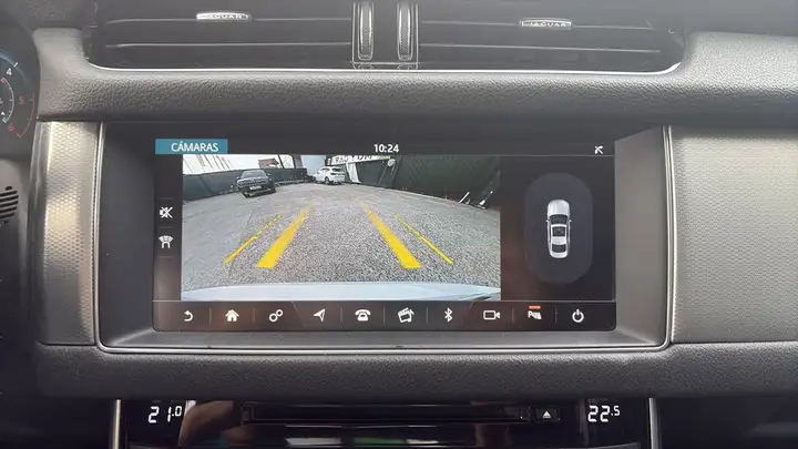 Jaguar XF 2017, foto 15