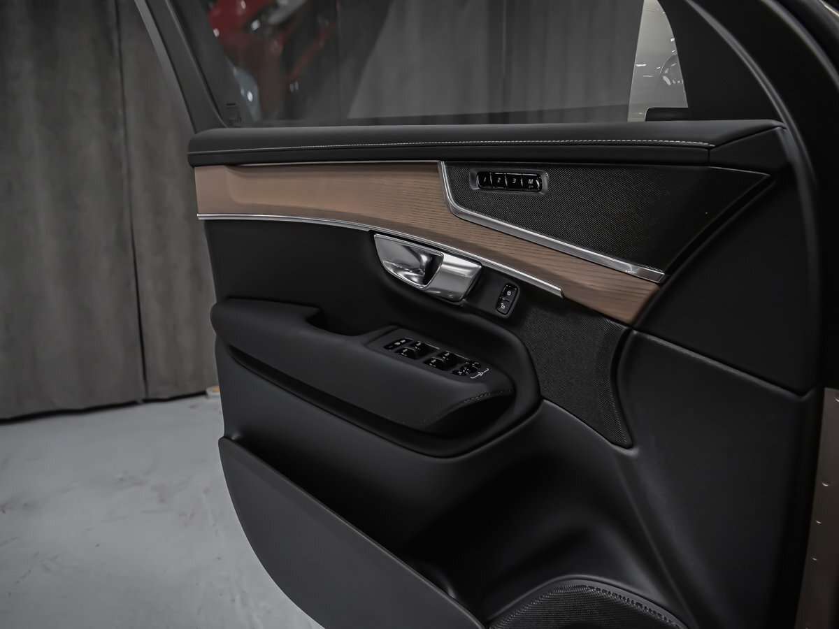 2026 Volvo XC90 Plus 7-Seater (Bright Theme) thumb 12
