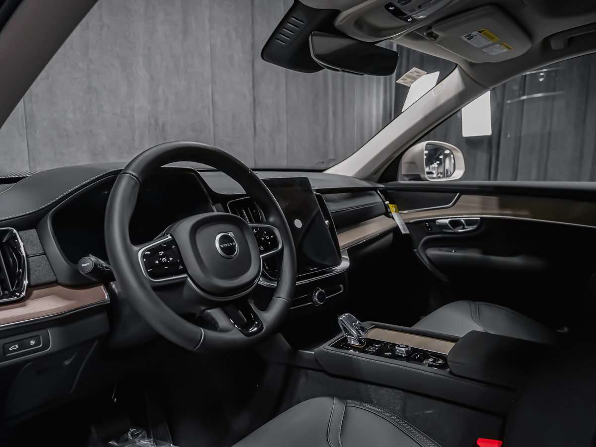 2026 Volvo XC90 Plus 7-Seater (Bright Theme) thumb 9