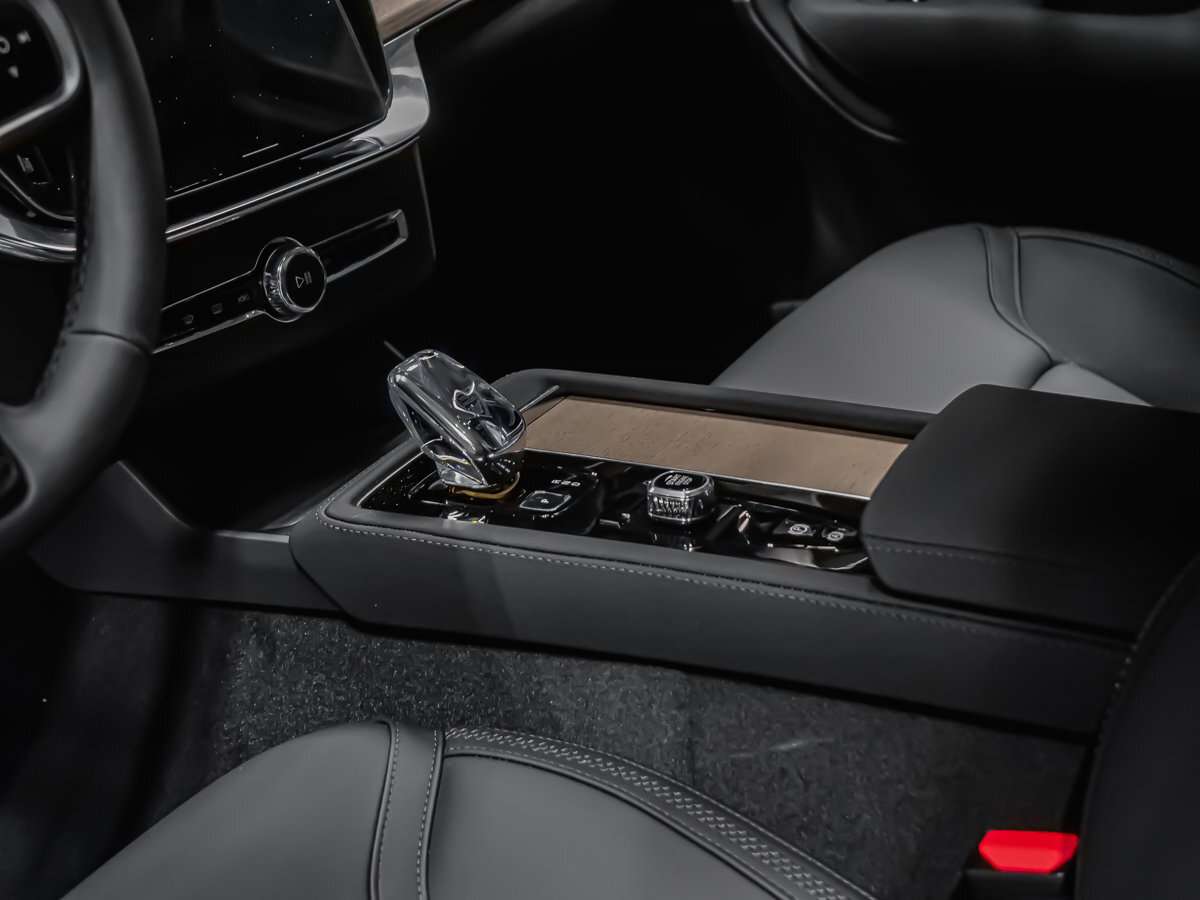 2026 Volvo XC90 Plus 7-Seater (Bright Theme) thumb 10