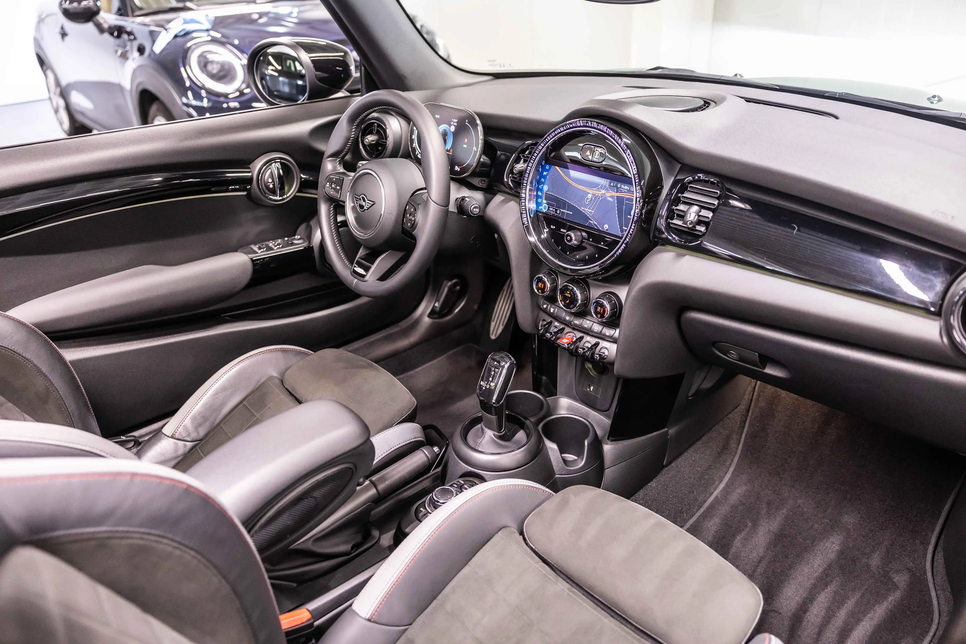MINI Cooper Cabrio JCW trim — photo 14