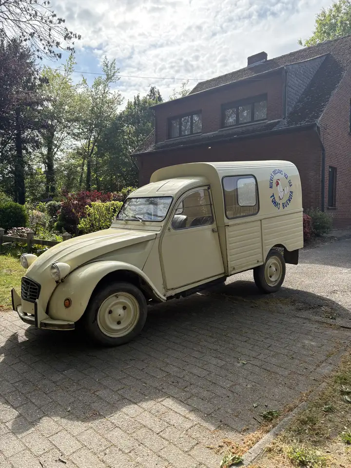 Citroen 2CV Ak400, foto 5