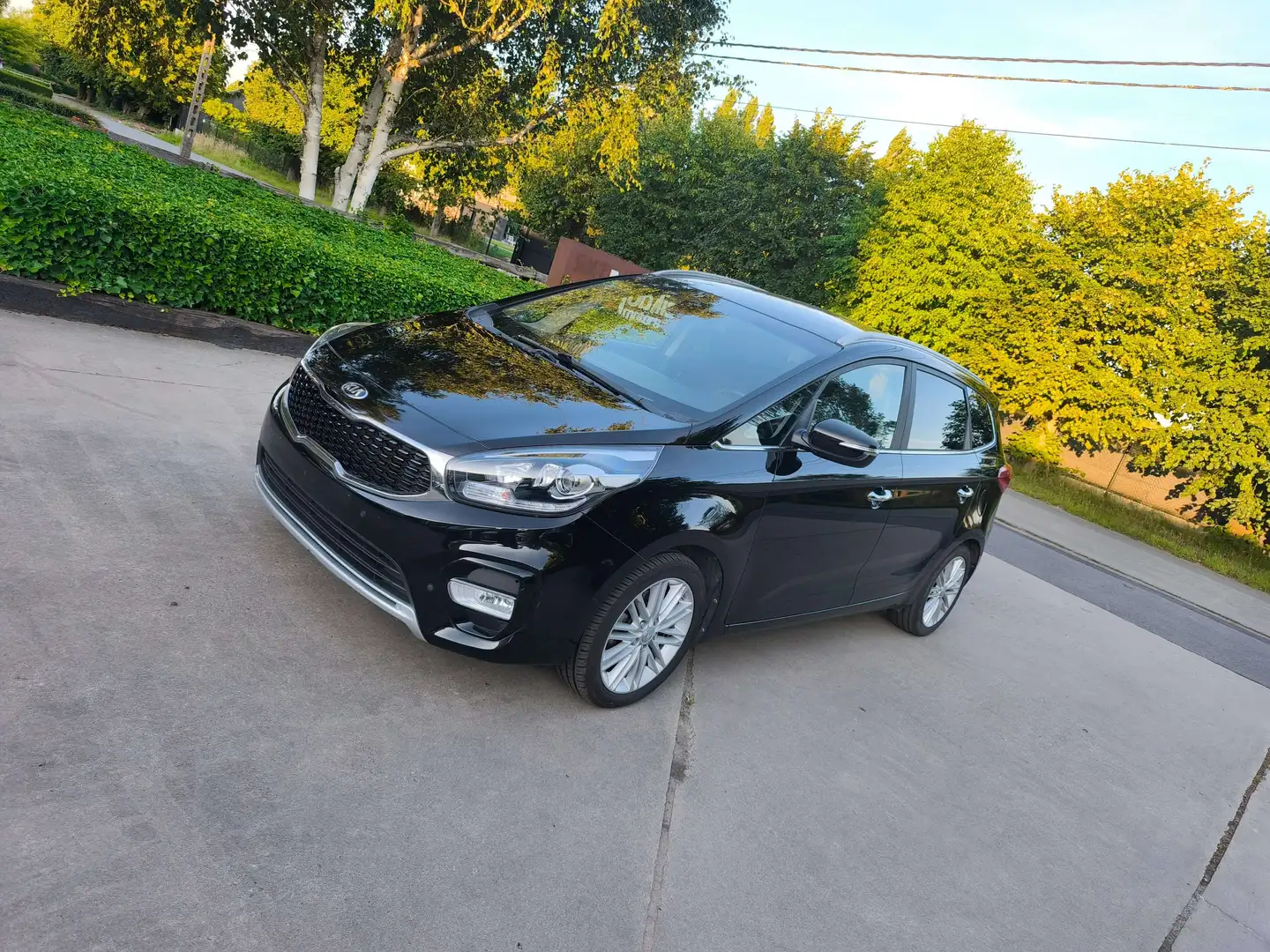Kia Carens Carens 1.6 GDI 7Plaatsen Camera/NaviPro/FullOptie Zwart - 1