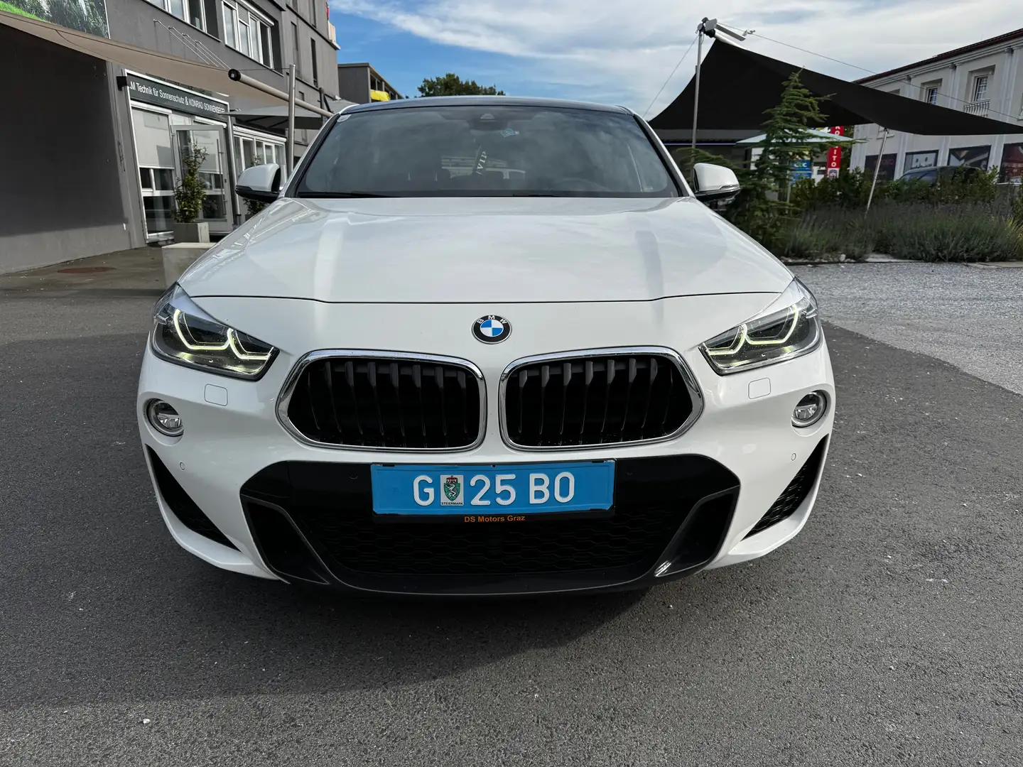 BMW X2 xDrive18d M Sport *MEGA VOLL; DAP; HEAD UP uvm.* Blanc - 2
