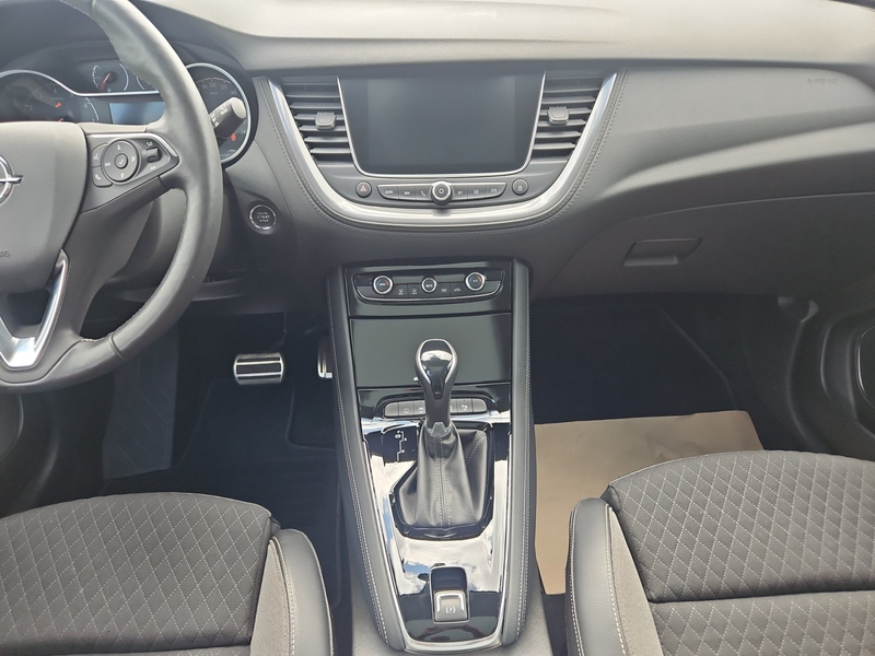 Opel Grandland 1.6 Turbo Innovation AUT+Kamera+Navi — photo 12