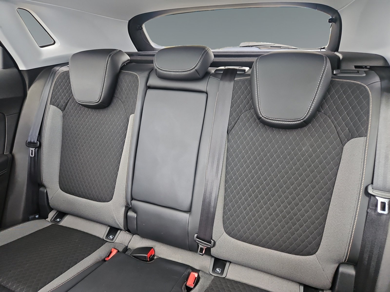 Opel Grandland 1.6 Turbo Innovation AUT+Kamera+Navi — photo 14