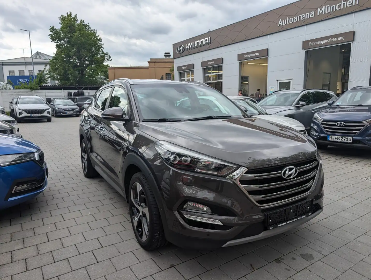 Hyundai TUCSON 1.6 Premium Matrix 2xKlima 4xSHZ DynLicht - 2
