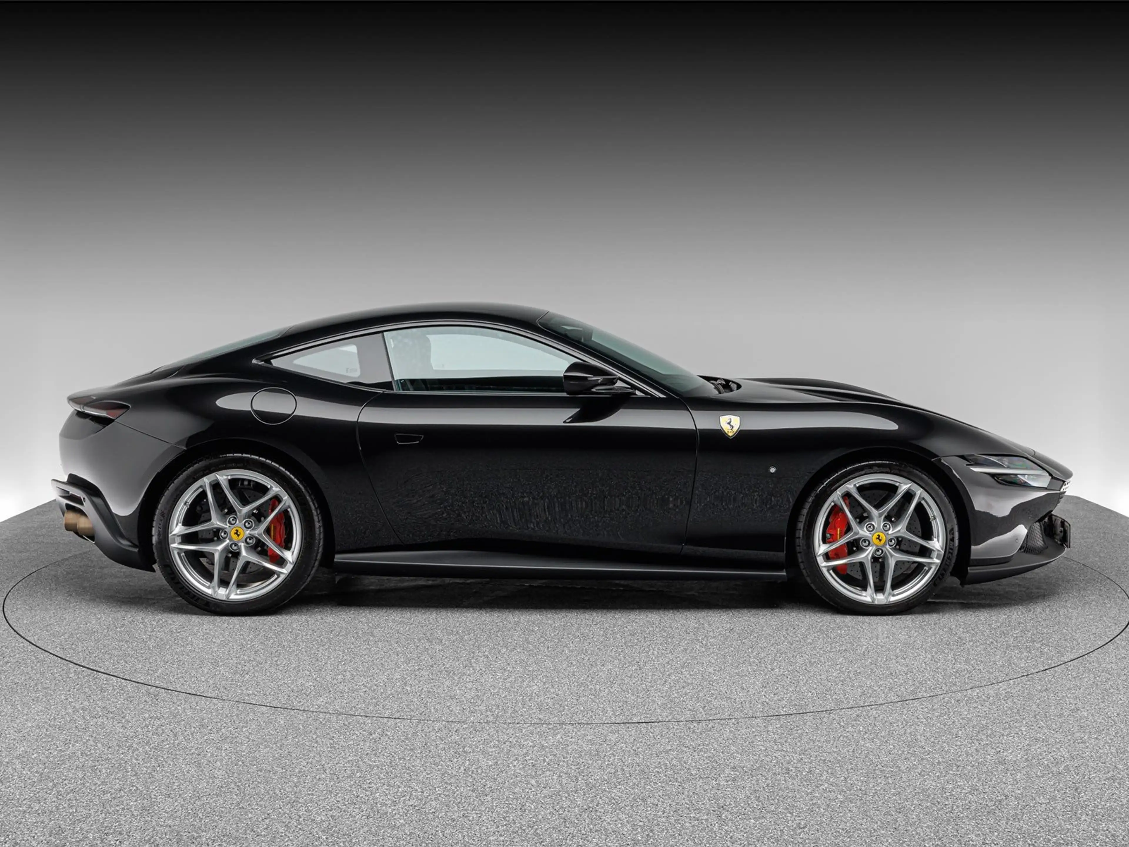 Ferrari Roma — photo 8