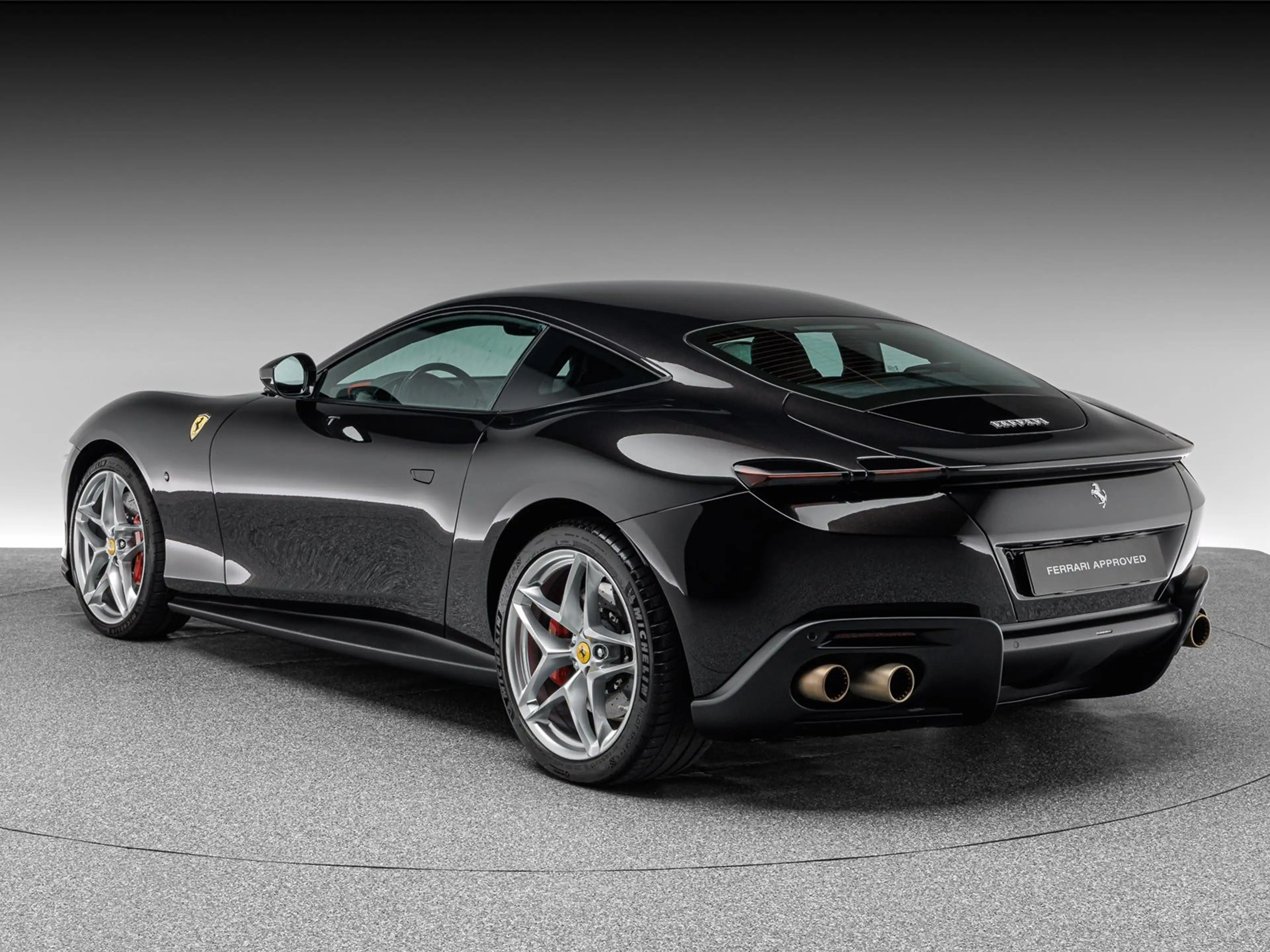 Ferrari Roma — photo 3