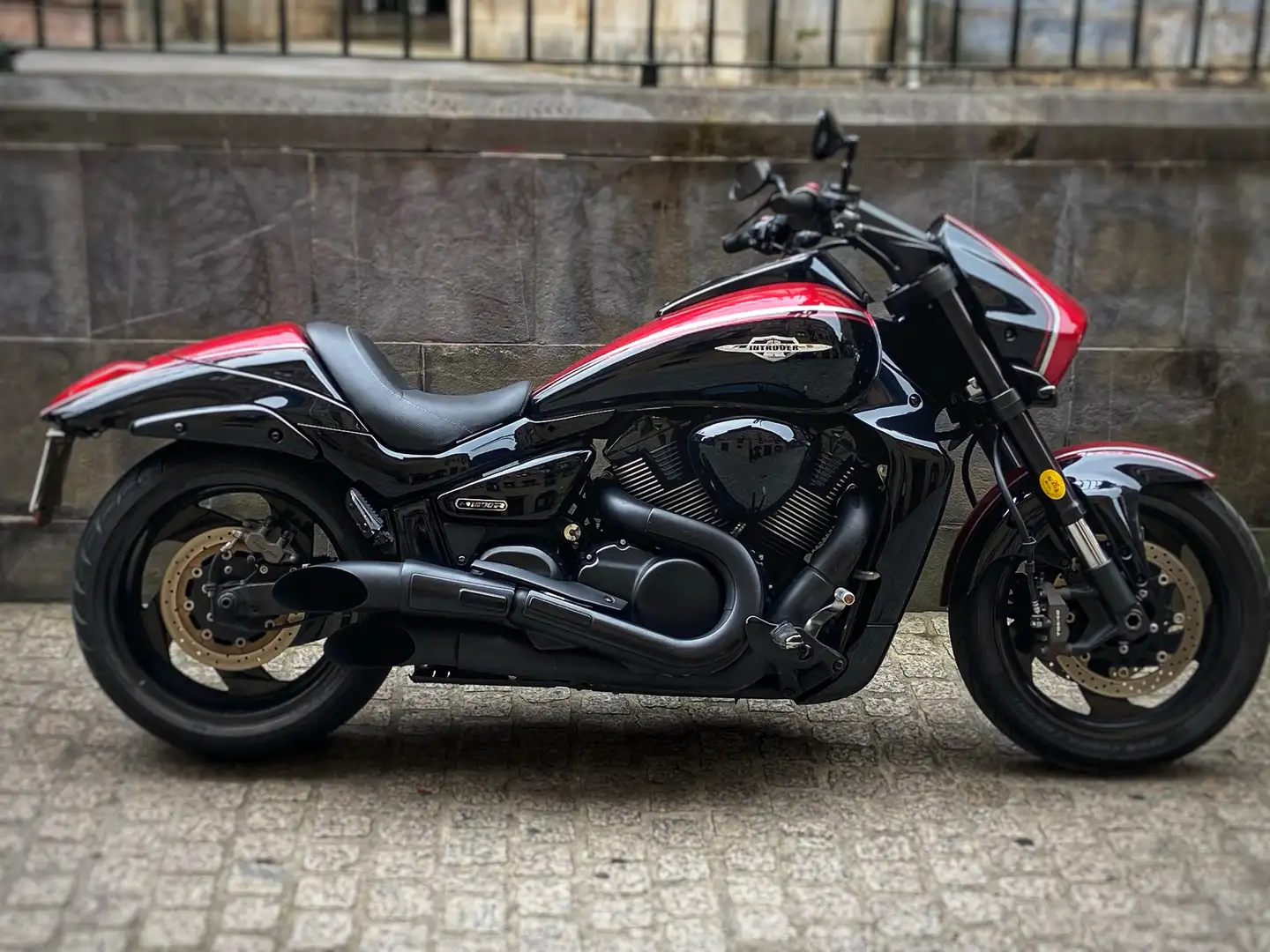 Suzuki Intruder M Boss Edition Negro - 1