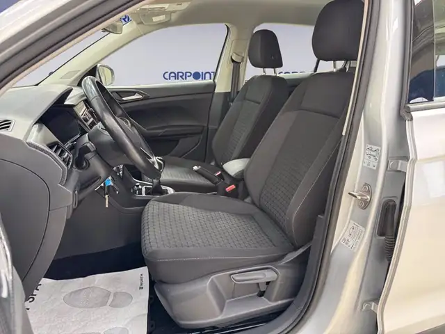 Volkswagen T-Cross view 10