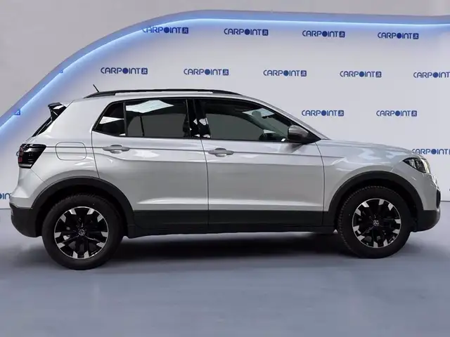 Volkswagen T-Cross view 7