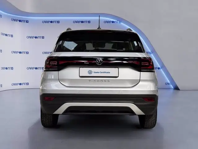 Volkswagen T-Cross view 5