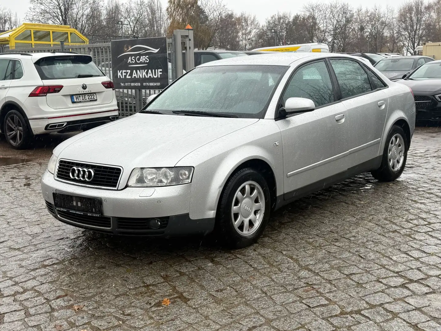 Audi A4 2.0*Klima*Aluf*EFH*ZV*Euro4 Silber - 2