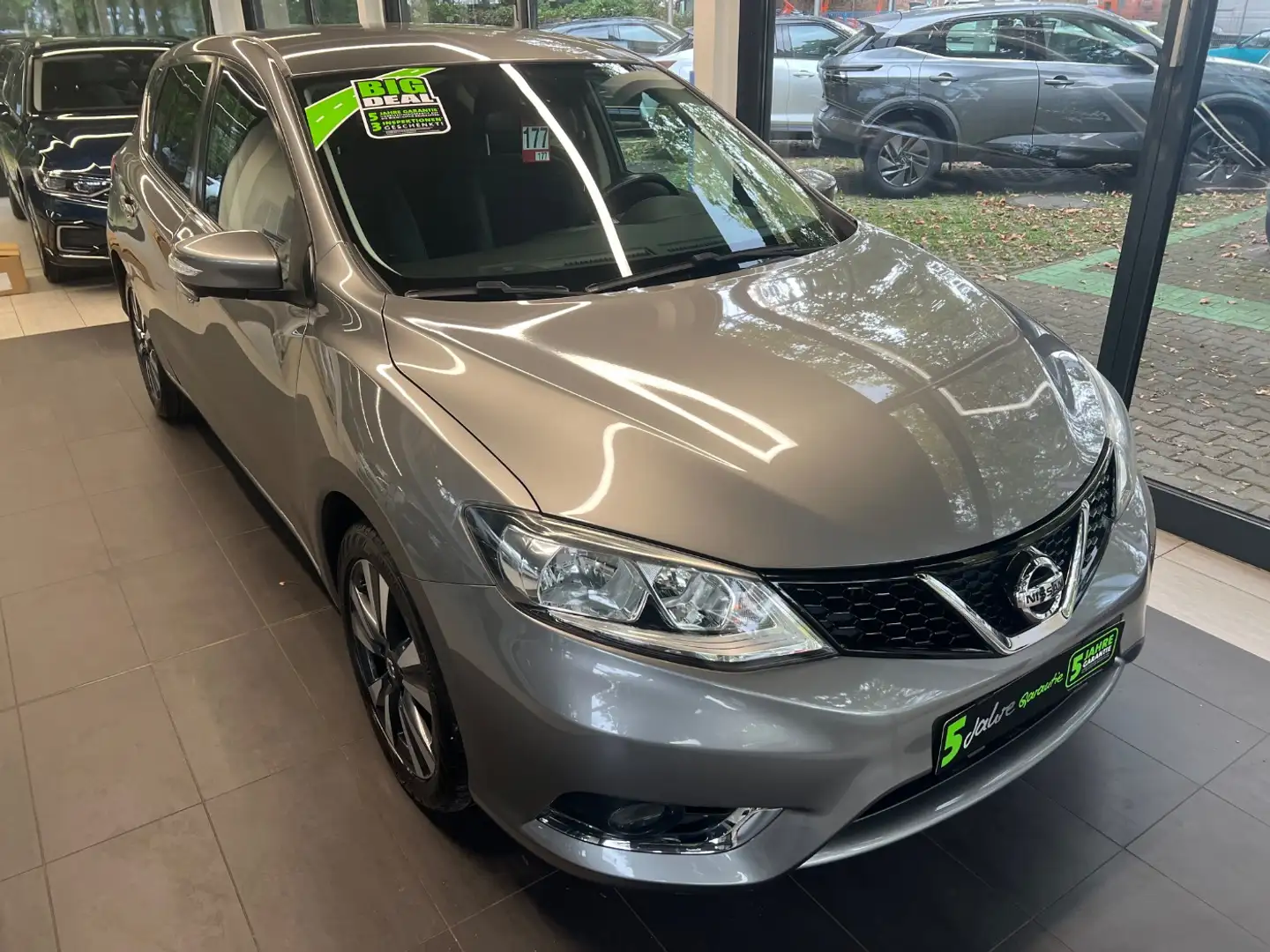Nissan Pulsar 1.2 DIG-T N-Connecta Navi+SHZ+Kam+SR&WR Grijs - 2