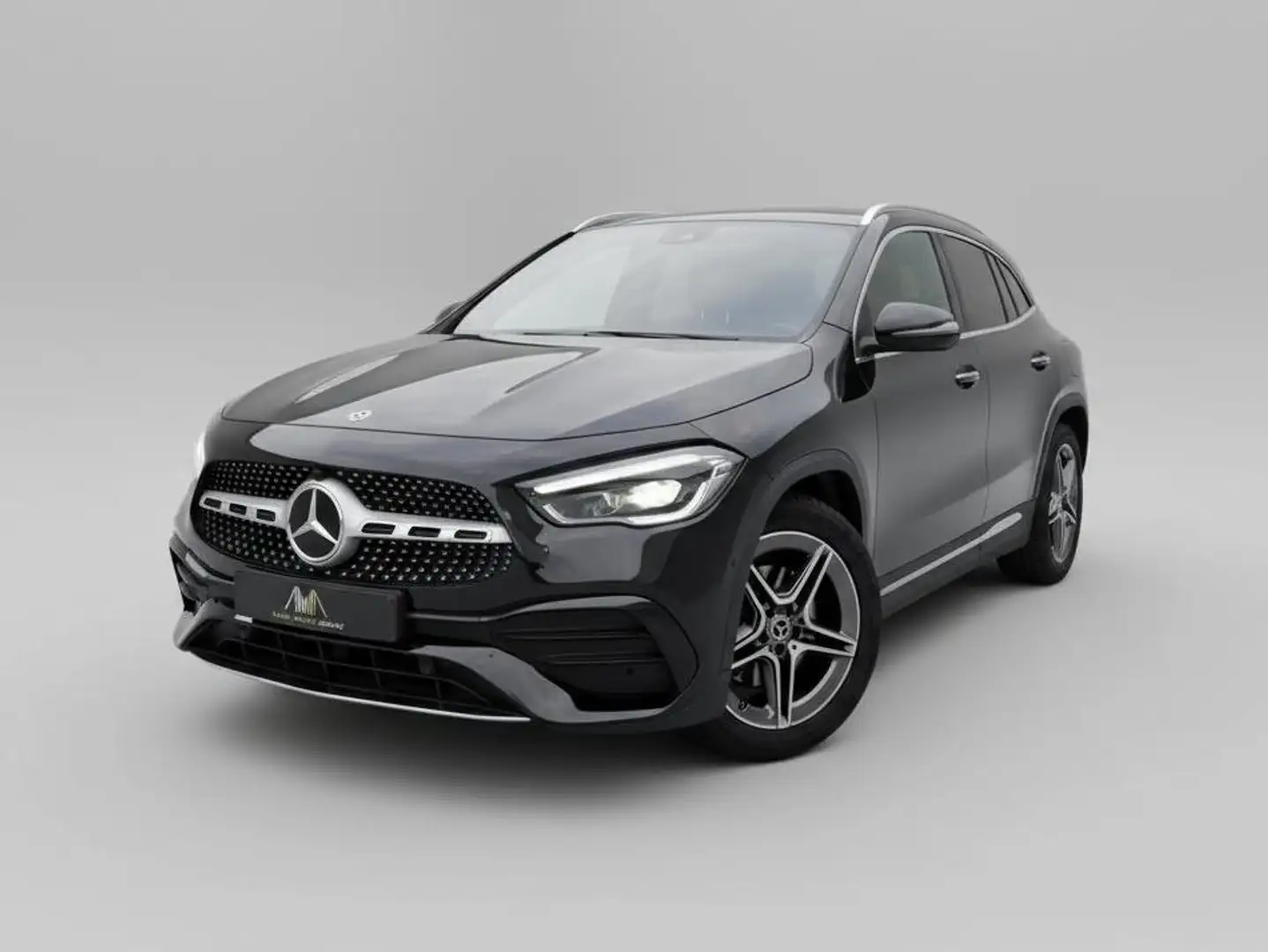 Mercedes-Benz GLA 180 AMG Line / TVA DÉDUCTIBLE / ESSENCE Zwart - 1