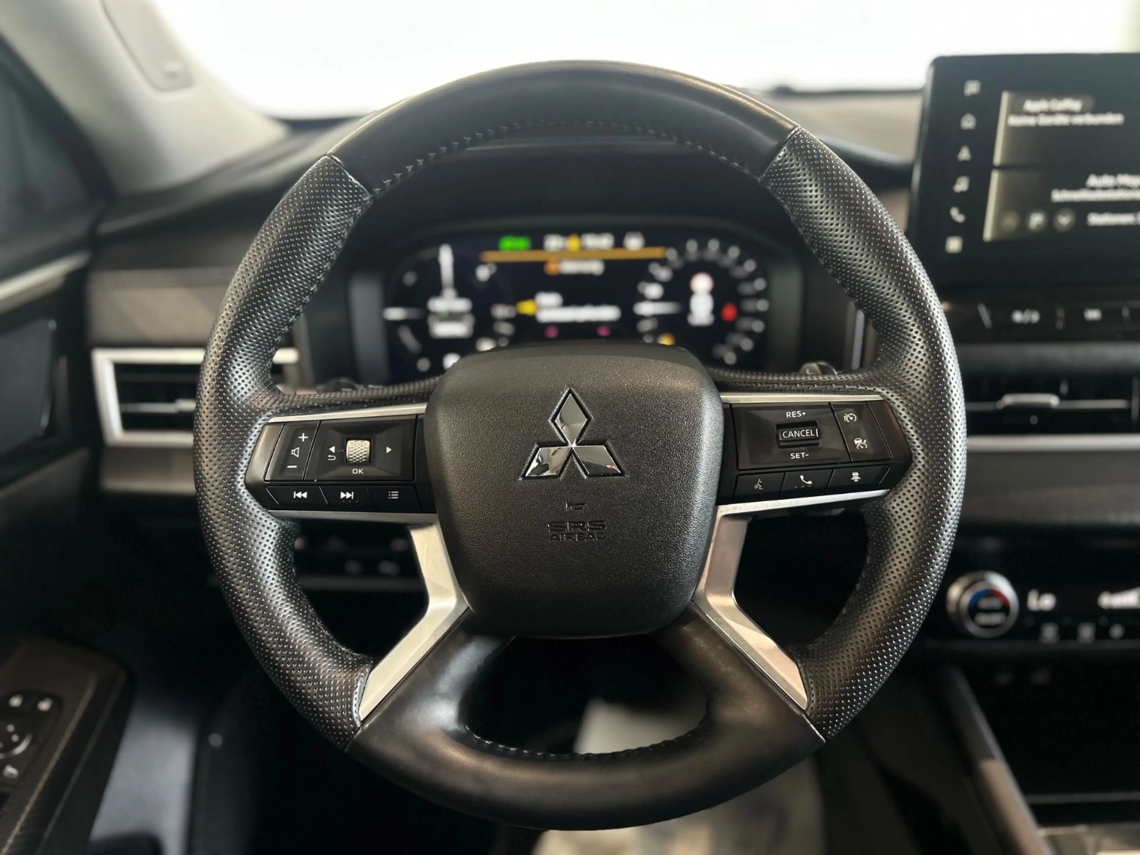 Mitsubishi Outlander 2.4 PHEV S-AWC*VOLL* — photo 13