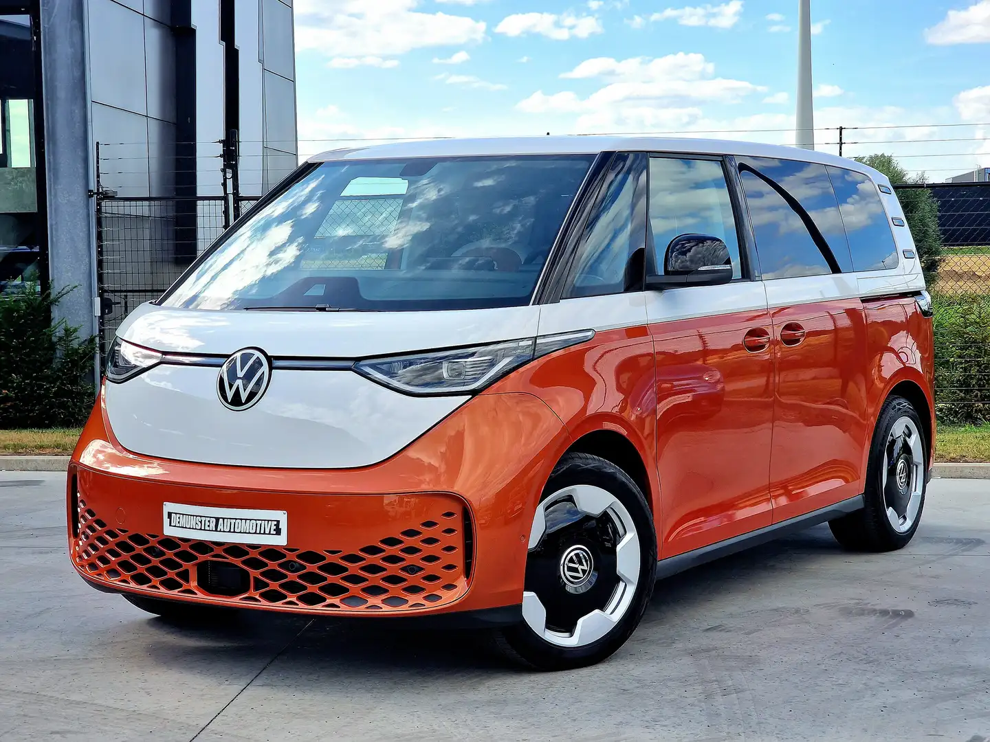 Volkswagen ID. Buzz 77 kWh * Pro * Trekhaak * Design * LED * Safety Orange - 2