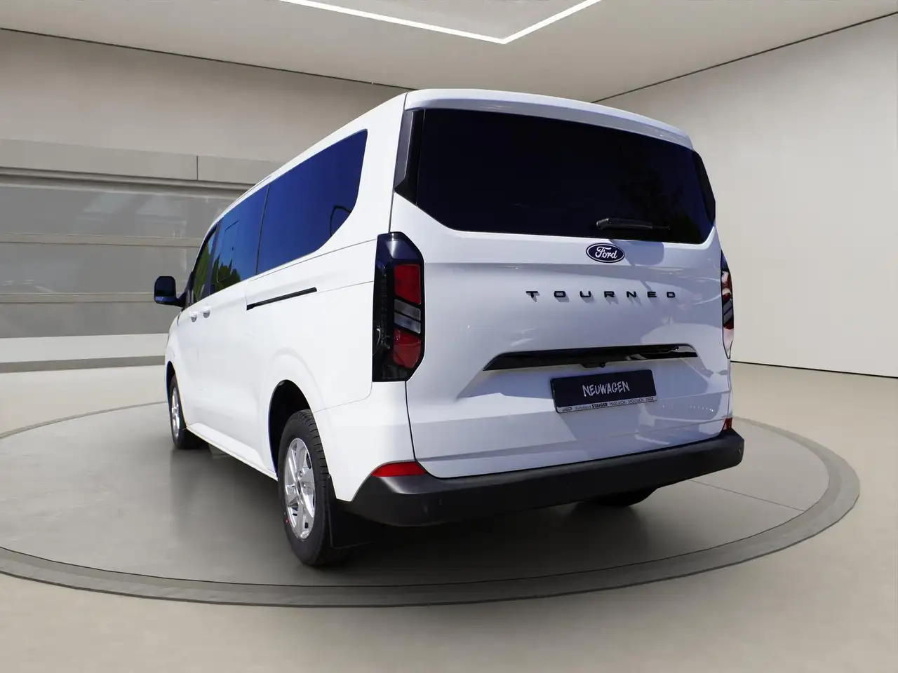 Ford Tourneo Custom 2026
