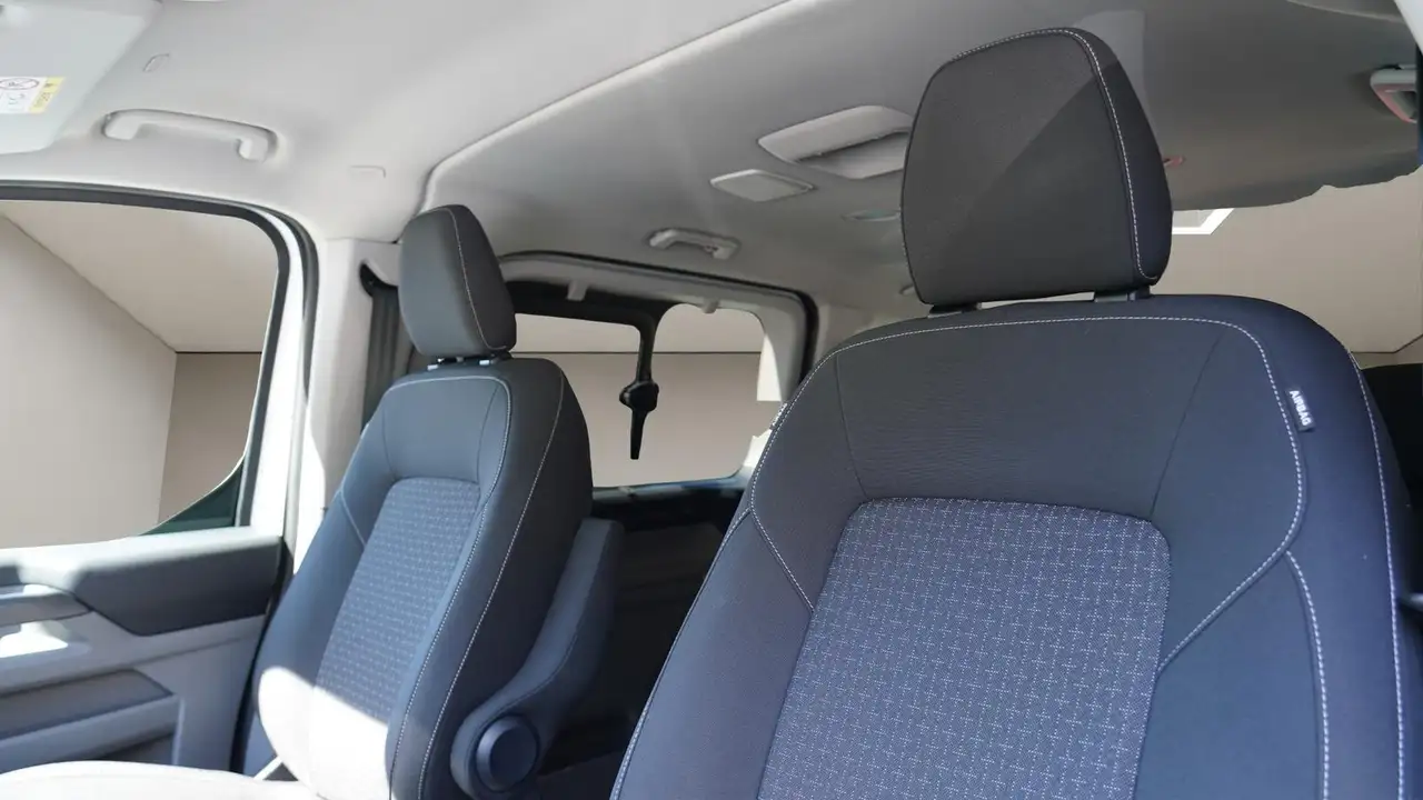 Ford Tourneo Custom 2026 — фото 12