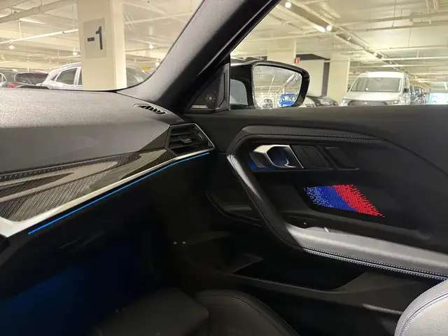 BMW M2 view 9
