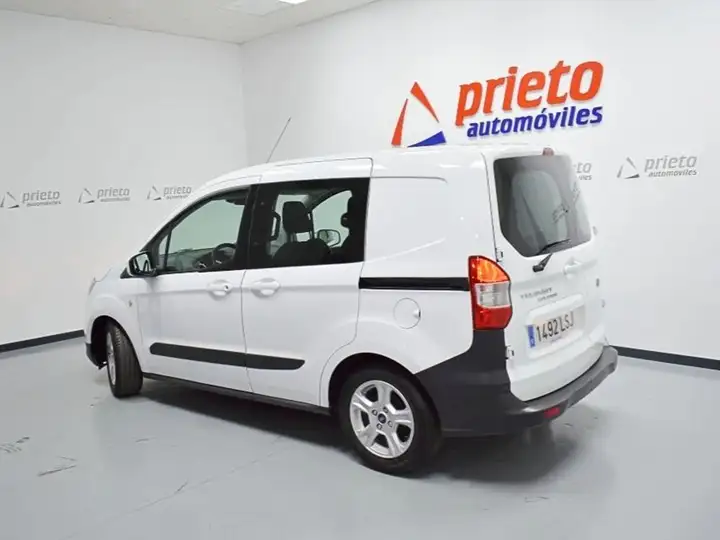 Ford 2021, foto 3