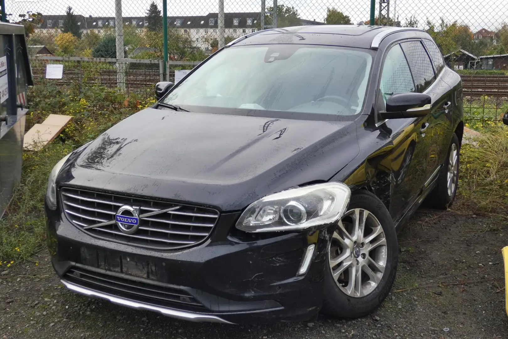Volvo XC60 2.4 Diesel 'Summum AWD' #PANO #NAVI #KAM Schwarz - 1