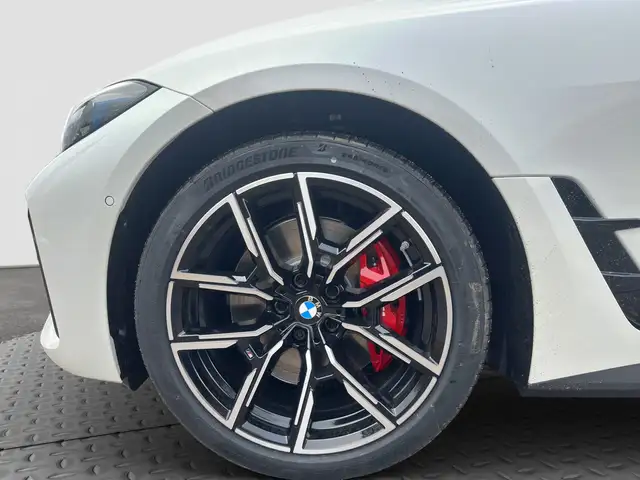 BMW i4 Gran Coupe Gran Coupe eDrive  40 M-Sport KAM Ansicht 17