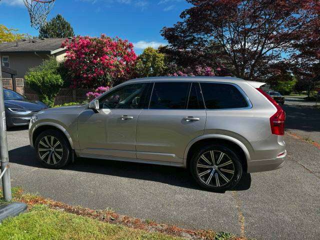 2023 Volvo XC90 B6 Core Trim