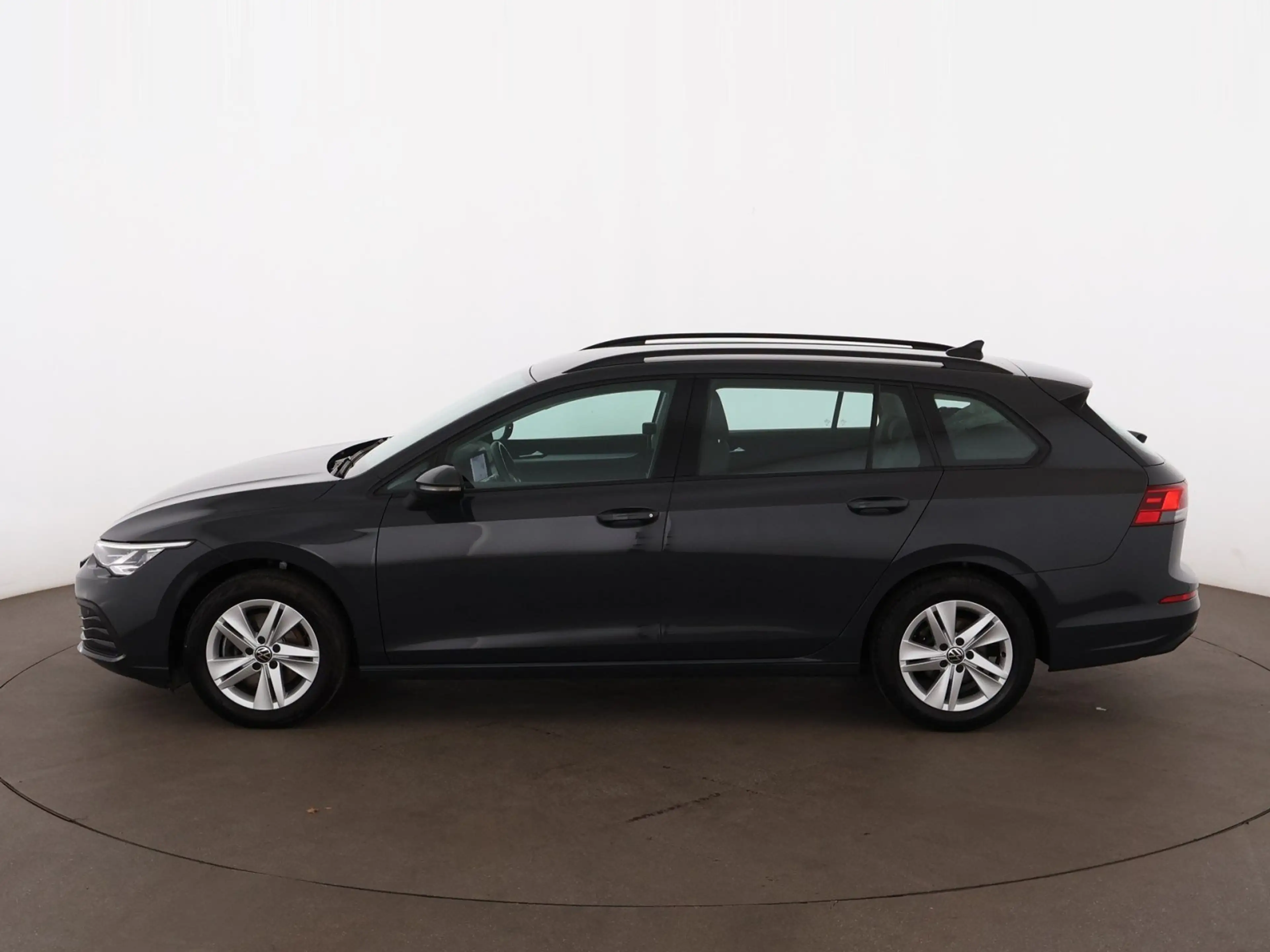Volkswagen Golf Variant Golf VIII Variant 2.0 TDI Life LED NAVI ASSIST — photo 6