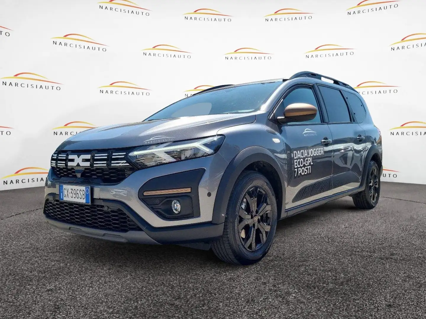 Dacia Jogger 1.0 TCe GPL 100 CV 7 posti Extreme Up Grigio - 1