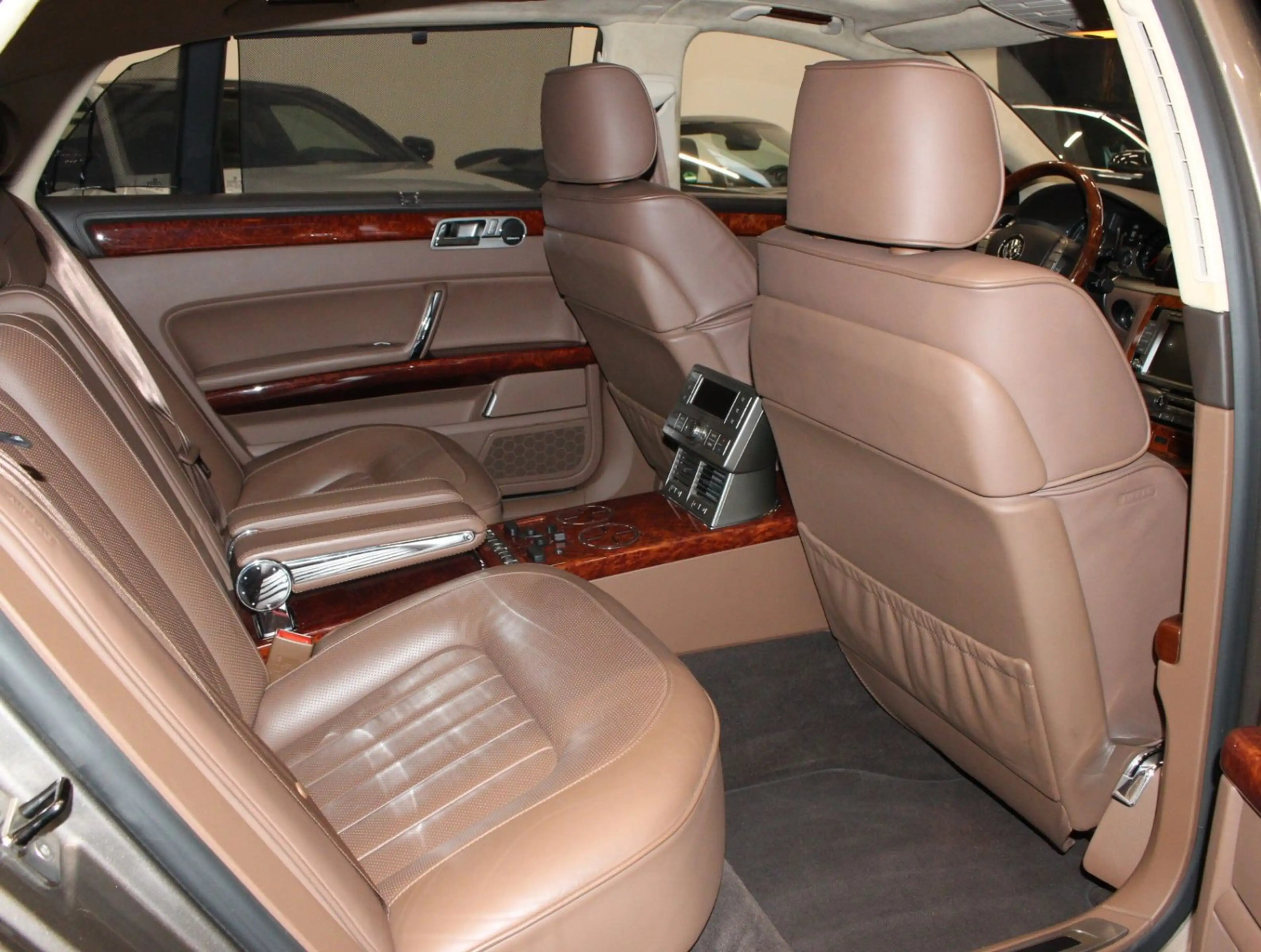 Volkswagen Phaeton V6 TDI 4M Lang Exklusive 4Sitzer+VOLL — photo 12