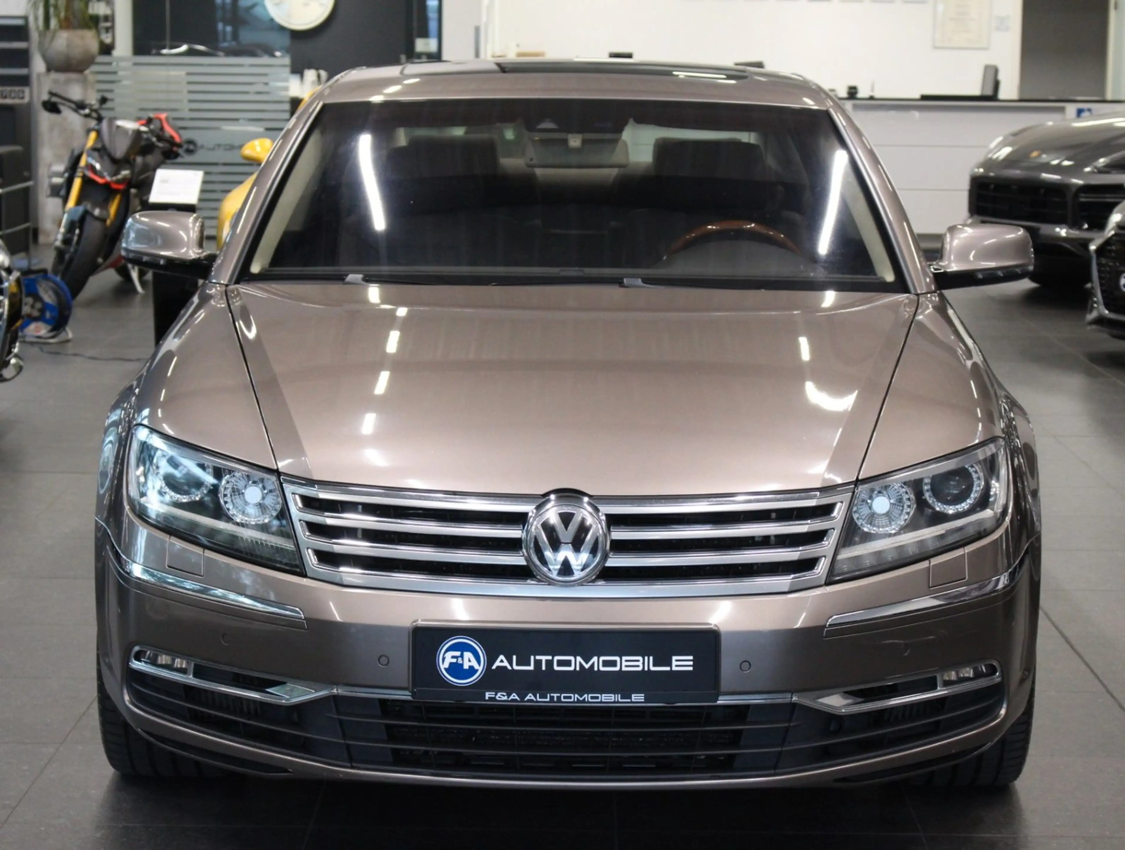 Volkswagen Phaeton V6 TDI 4M Lang Exklusive 4Sitzer+VOLL — photo 3