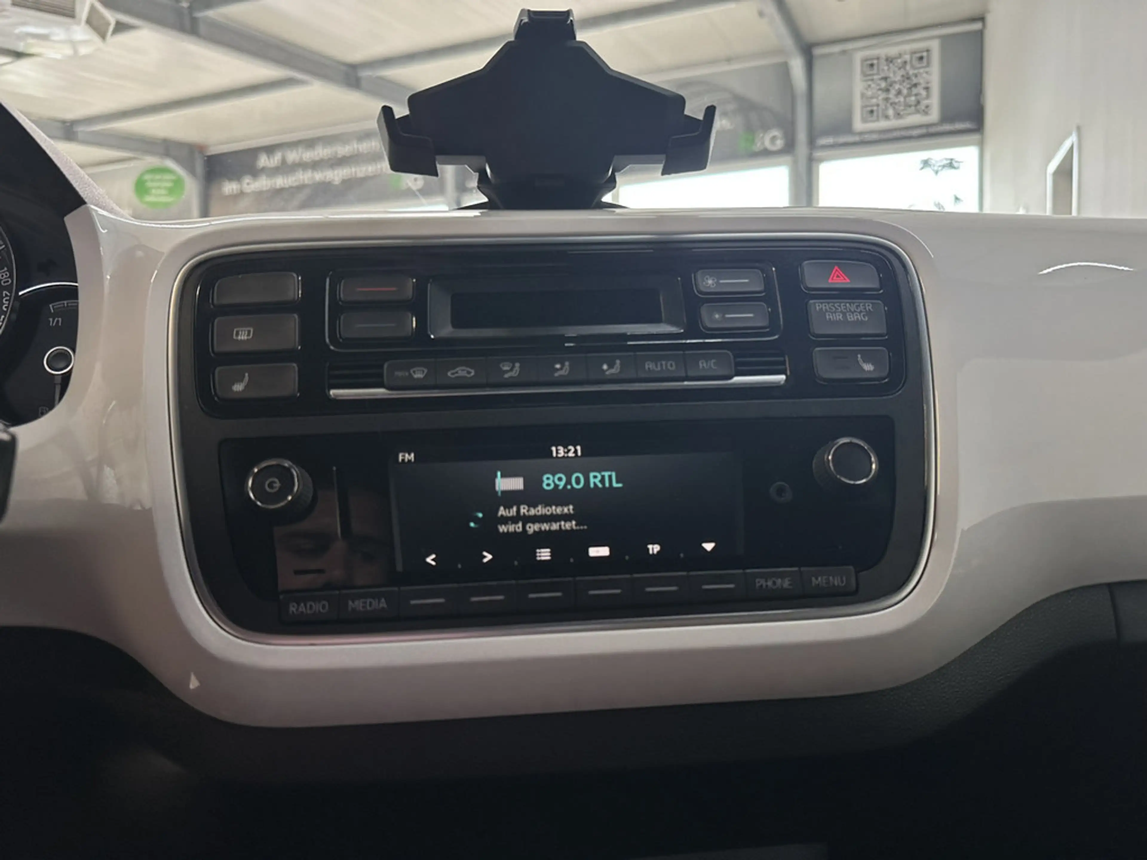 Skoda Citigo 1.0 Fun KLIMA PDC SITZHEIZUNG NAVI — photo 2