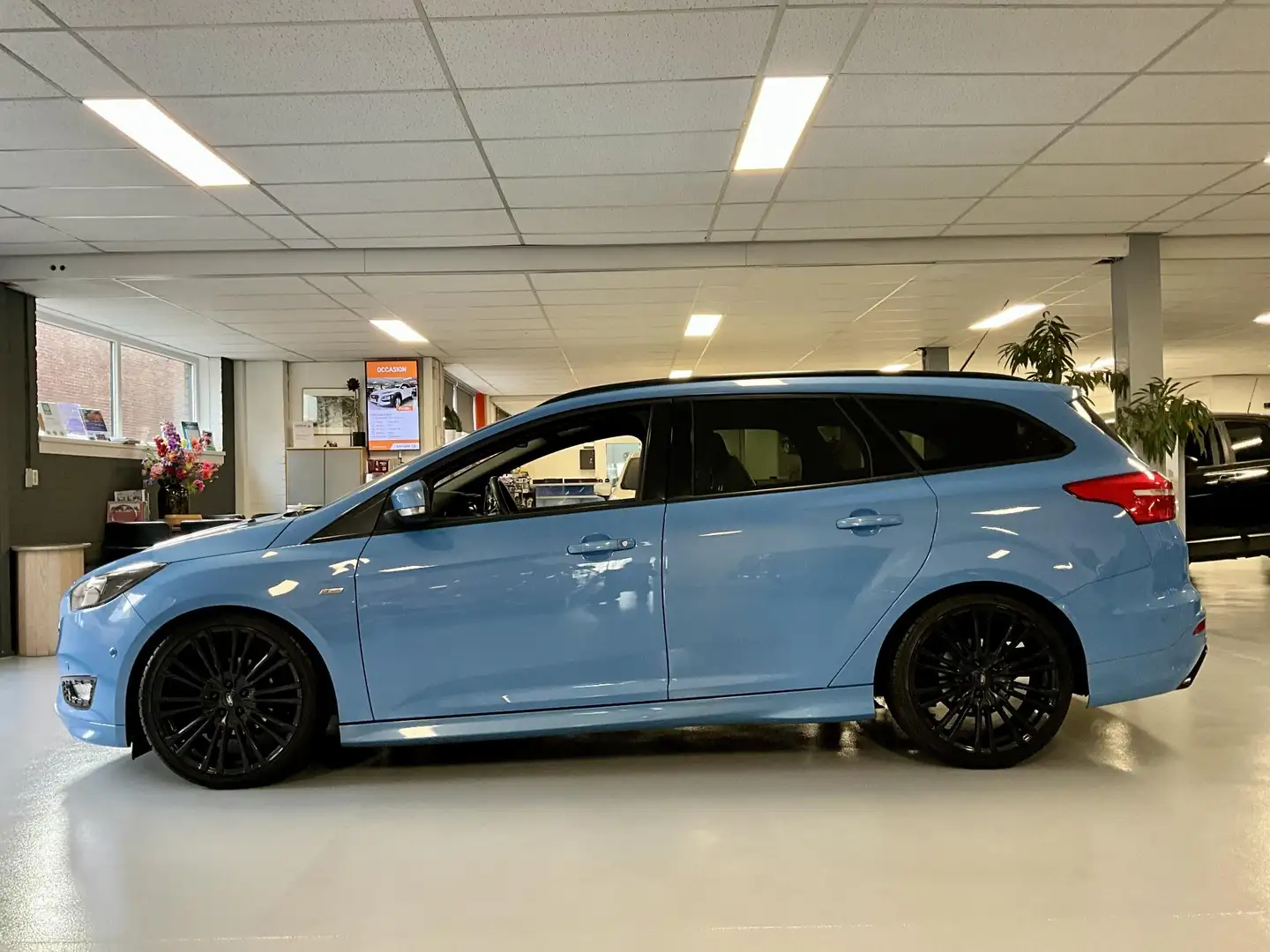 Ford Focus Wagon 1.0 ST-Line ** RIJKLAARPRIJS ** Blauw - 2