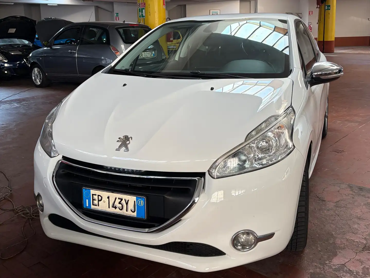 Peugeot 208 208 I 2012 3 P 1.2 vti 12v Access Bianco - 1