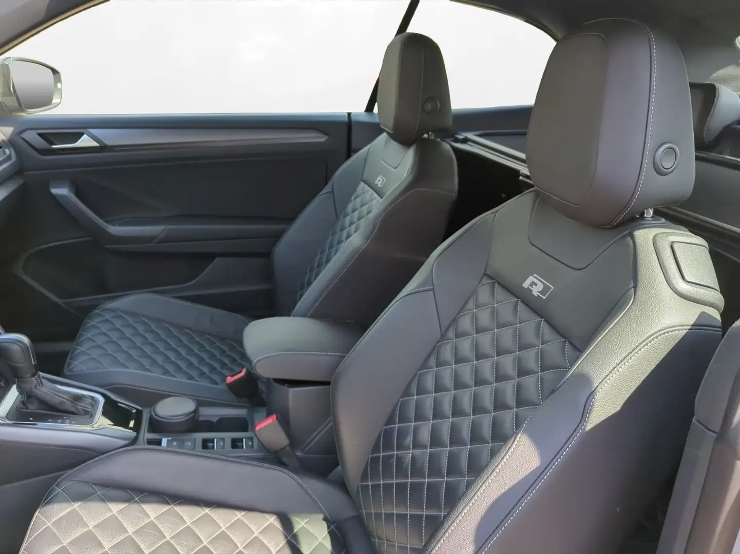 Volkswagen T-Roc 1.5 TSI R-Line Edition Plus AHK Grau - 2