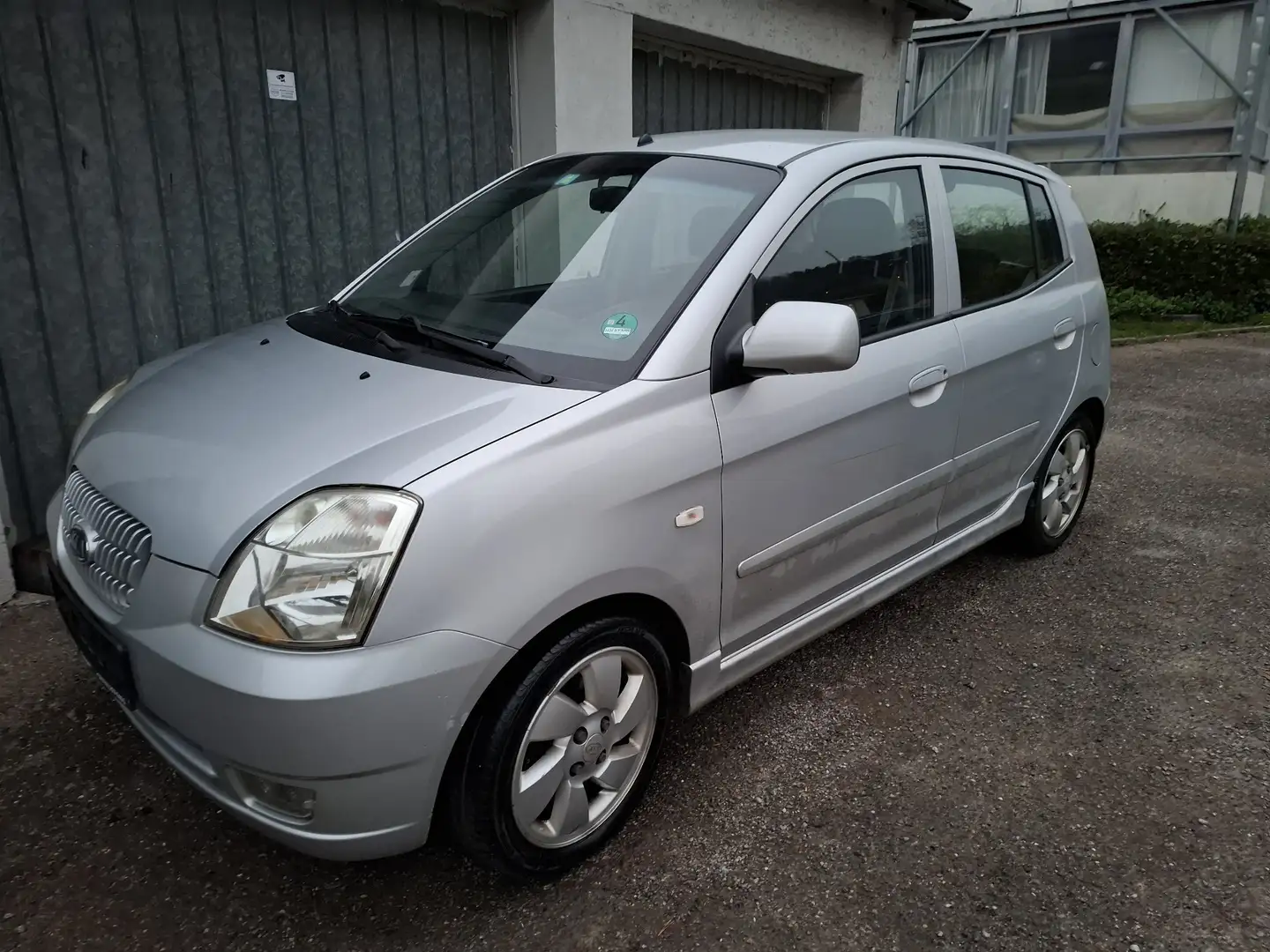 Kia Picanto 1,1Ltr, TÜV bis 08.2025.Klima. E.F.SH. Silber - 1