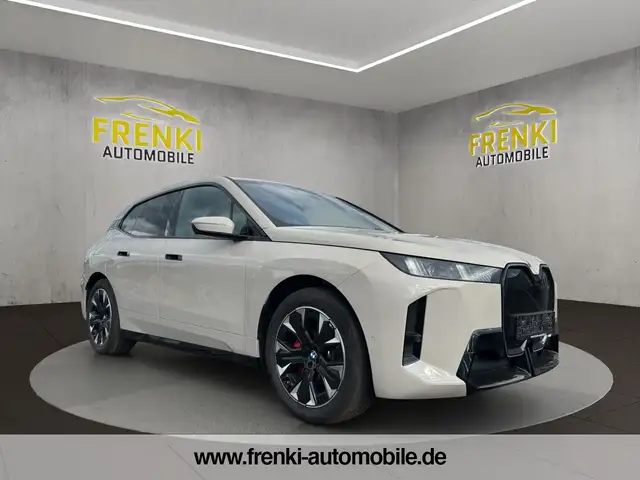 BMW iX