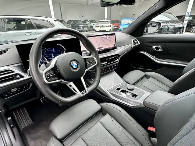 BMW 3 Series view 13