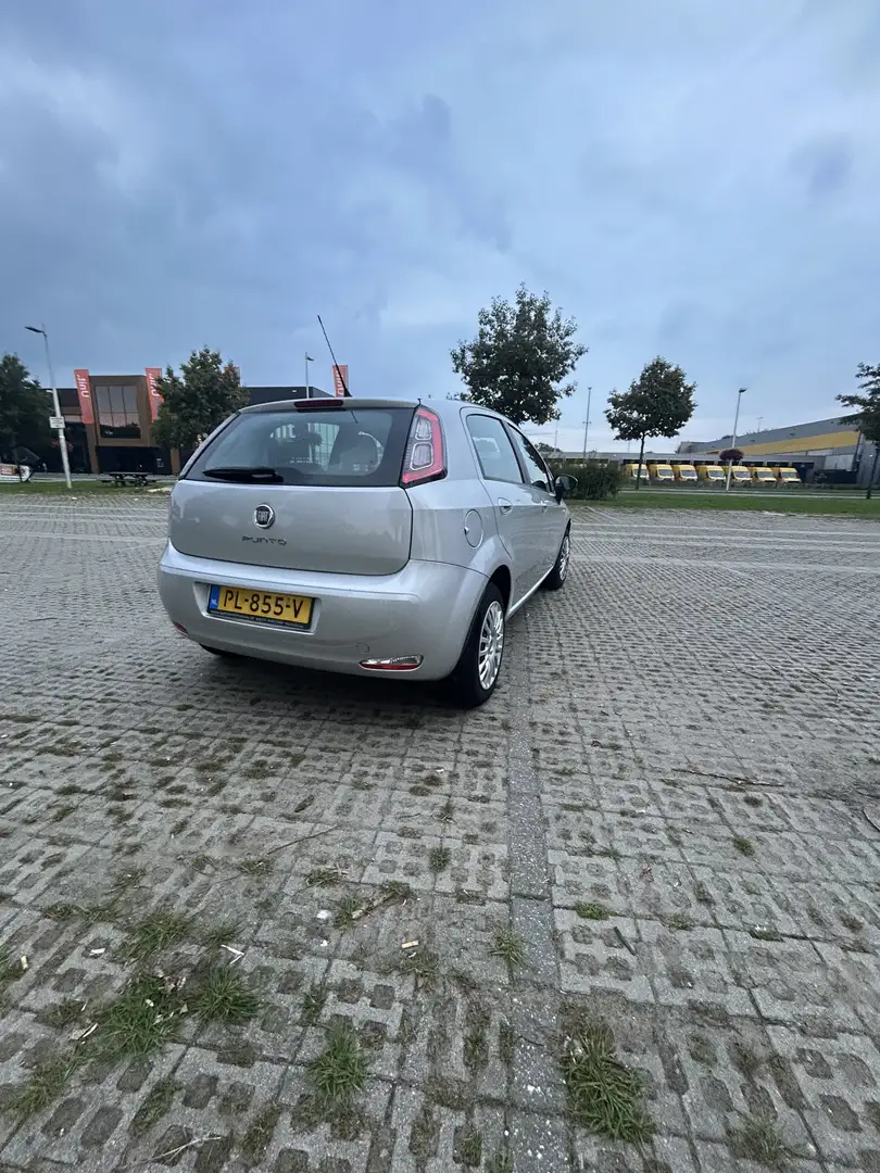 Fiat Punto 1.4 Dynamic Gri - 1